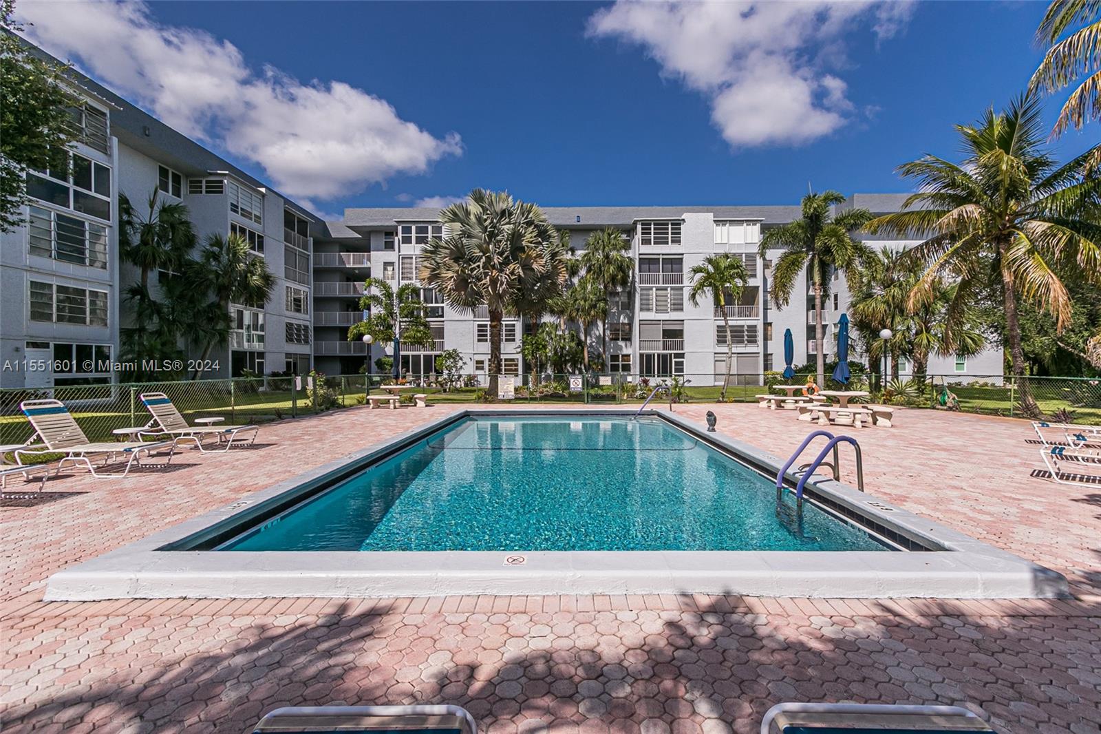 1402 80th Ave, Margate, FL, 33063 United States, 1 Bedroom Bedrooms, ,1 BathroomBathrooms,Residential,For Sale,80th Ave,A11551601