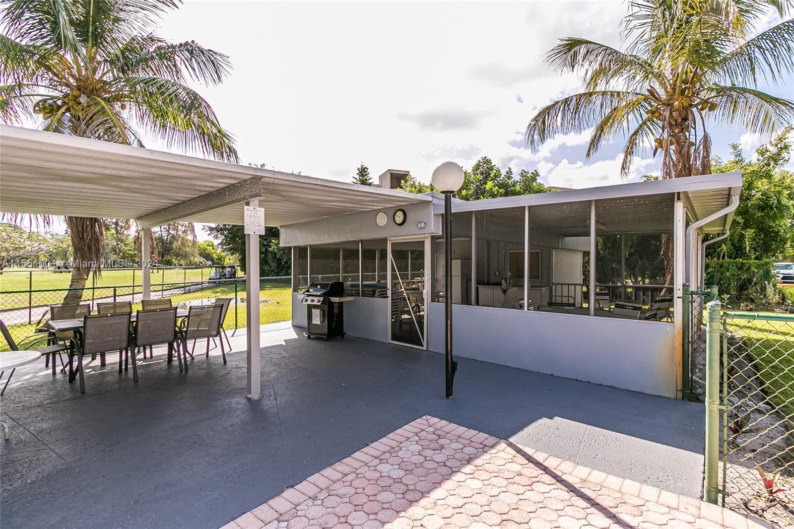 1402 80th Ave, Margate, FL, 33063 United States, 1 Bedroom Bedrooms, ,1 BathroomBathrooms,Residential,For Sale,80th Ave,A11551601