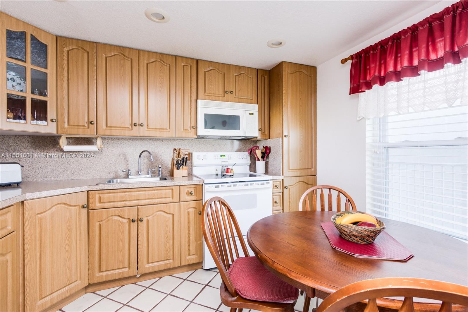 1402 80th Ave, Margate, FL, 33063 United States, 1 Bedroom Bedrooms, ,1 BathroomBathrooms,Residential,For Sale,80th Ave,A11551601