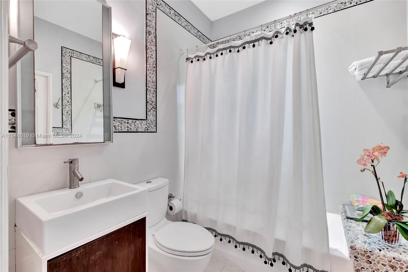 1069 NE 91st Ter, Miami Shores, Florida 33138, 4 Bedrooms Bedrooms, ,3 BathroomsBathrooms,Residential,For Sale,1069 NE 91st Ter,A11548019