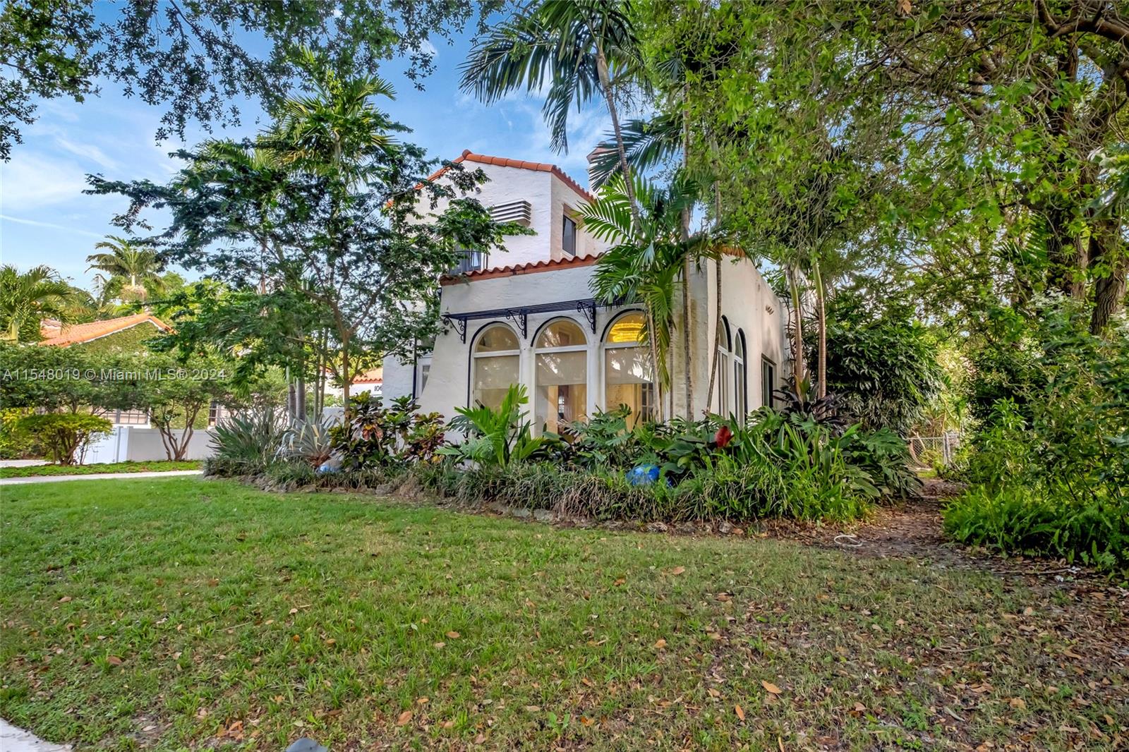 1069 NE 91st Ter, Miami Shores, Florida 33138, 4 Bedrooms Bedrooms, ,3 BathroomsBathrooms,Residential,For Sale,1069 NE 91st Ter,A11548019