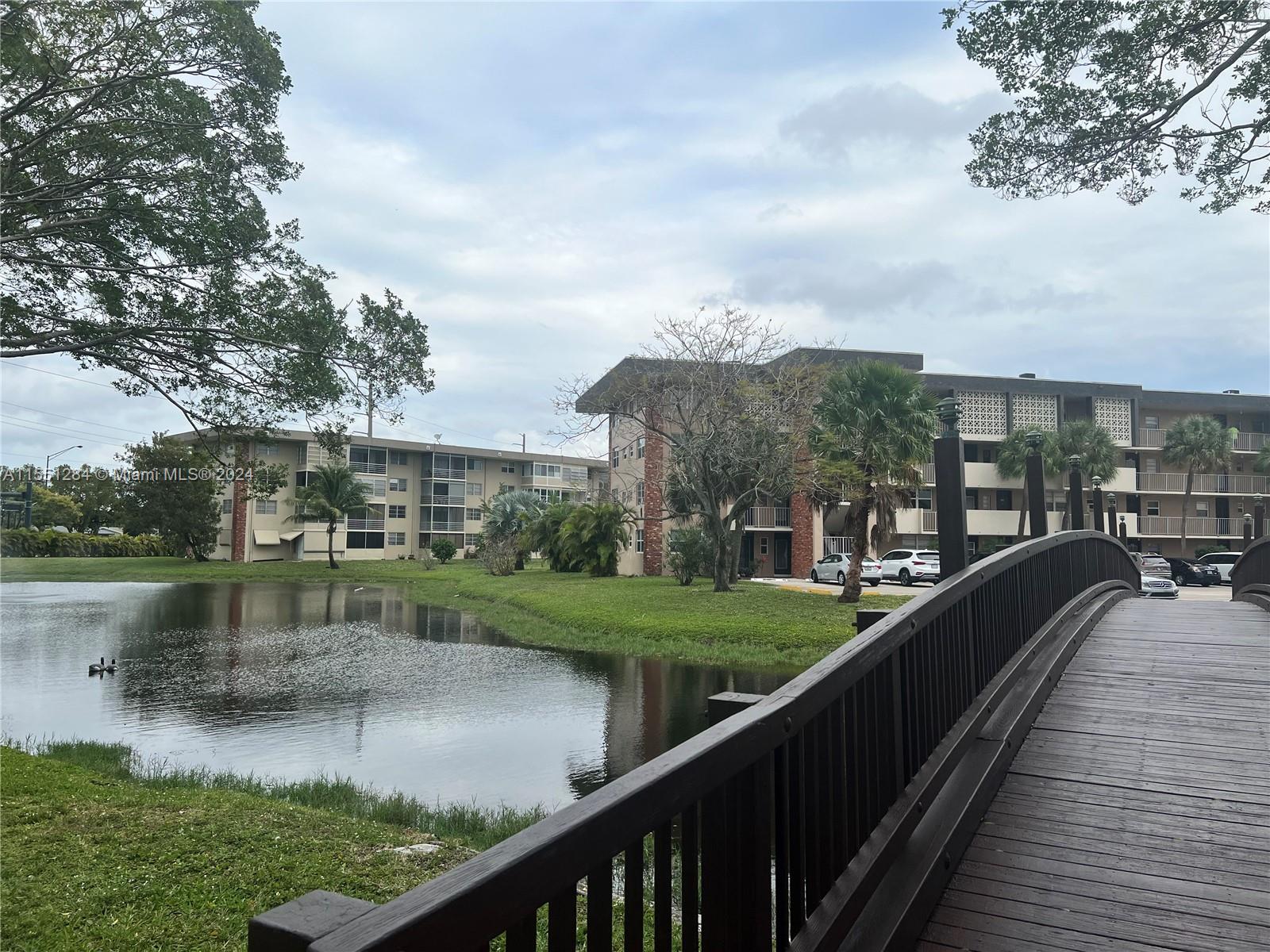 3051 NW 46th Ave 304, Lauderdale Lakes, Florida 33313, 1 Bedroom Bedrooms, ,1 BathroomBathrooms,Residentiallease,For Rent,3051 NW 46th Ave 304,A11551284