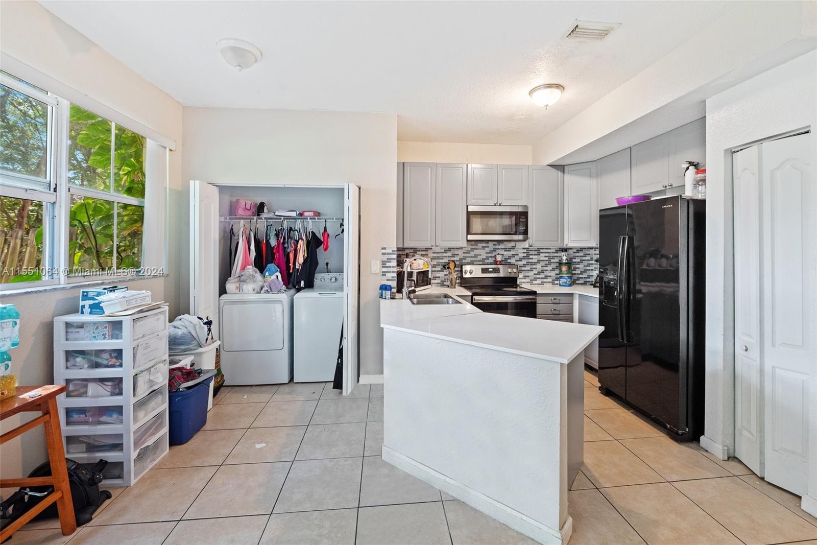 1133 31st Ter, Homestead, FL, 33033 United States, 4 Bedrooms Bedrooms, ,2 BathroomsBathrooms,Residential,For Sale,31st Ter,A11551064
