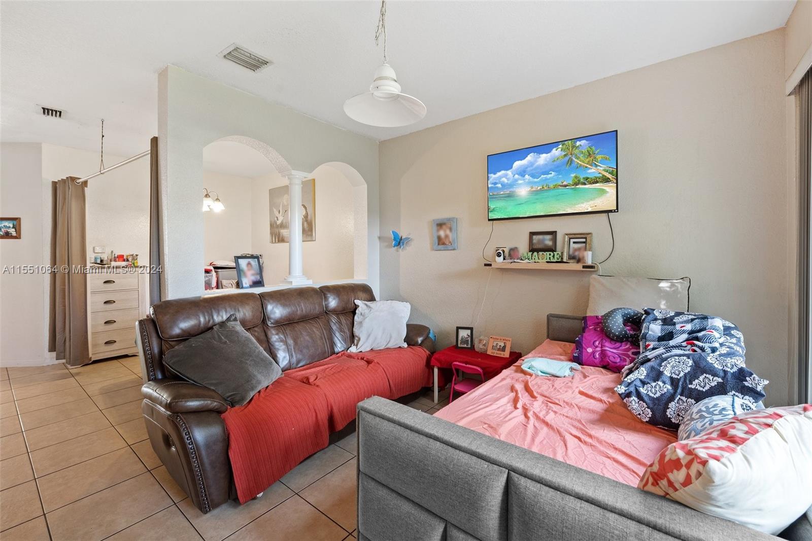 1133 31st Ter, Homestead, FL, 33033 United States, 4 Bedrooms Bedrooms, ,2 BathroomsBathrooms,Residential,For Sale,31st Ter,A11551064