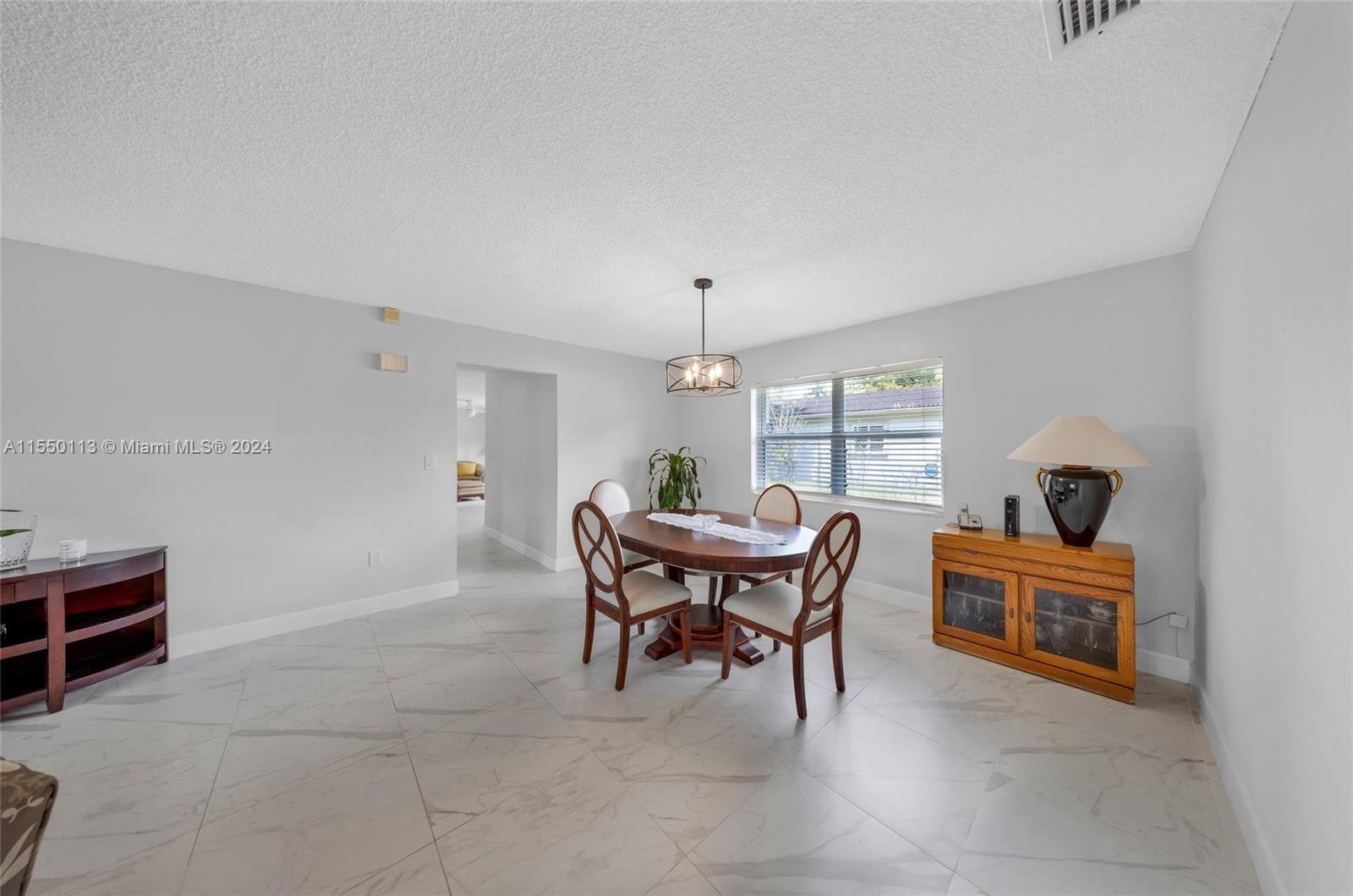 6001 40th St, Virginia Gardens, FL, 33166 United States, 3 Bedrooms Bedrooms, ,2 BathroomsBathrooms,Residential,For Sale,40th St,A11550113