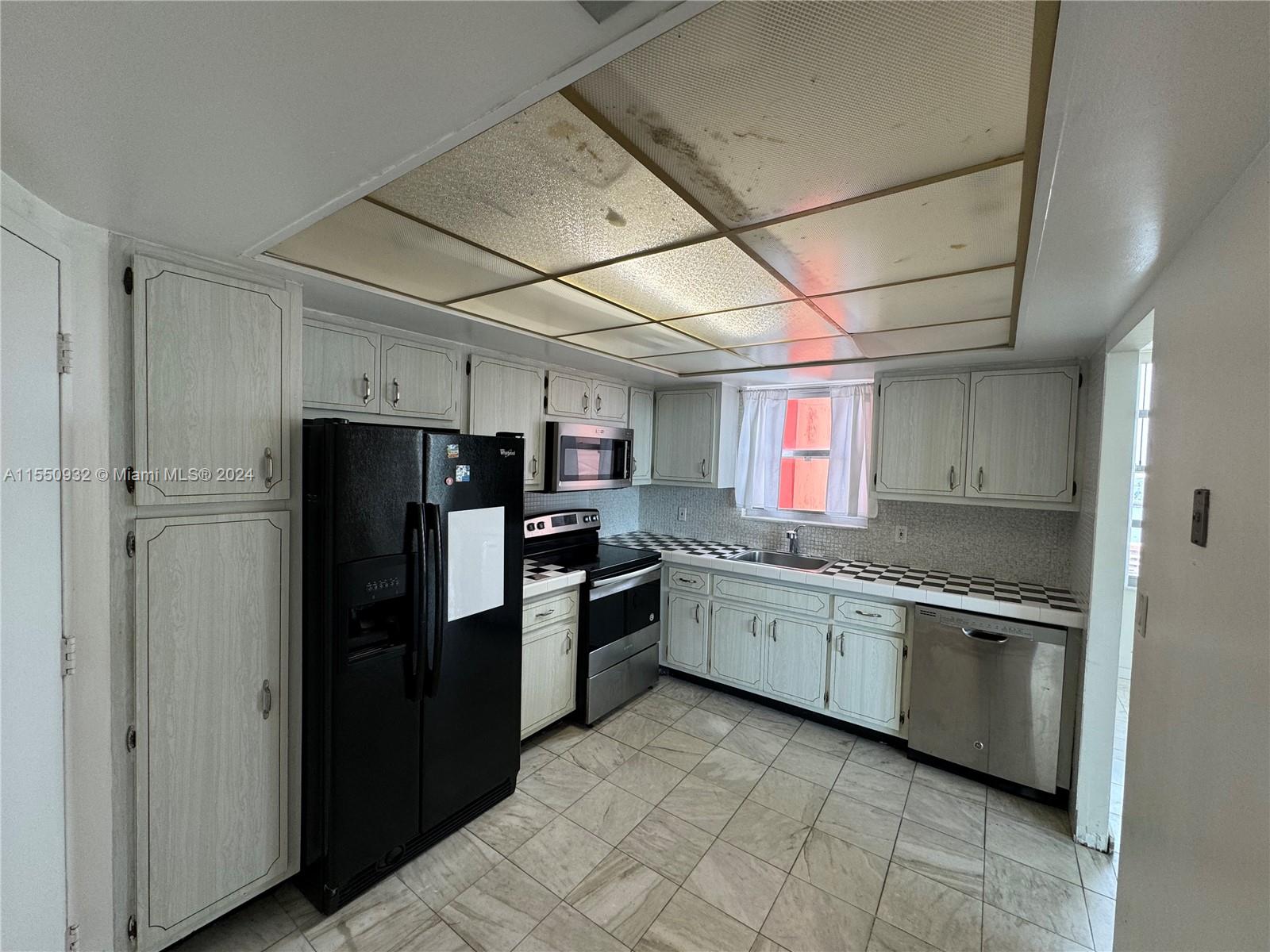 1301 NE Miami Gardens Dr 1515W, Miami, FL 33179, 2 Bedrooms Bedrooms, ,2 BathroomsBathrooms,Residential,For Sale,Miami Gardens Dr,A11550932