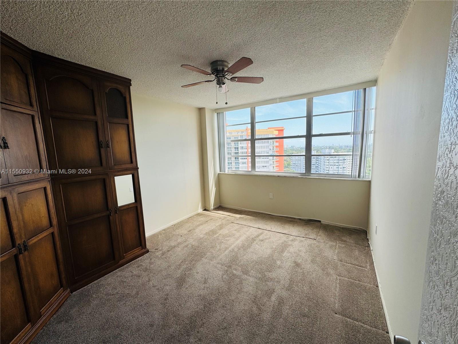 1301 NE Miami Gardens Dr 1515W, Miami, FL 33179, 2 Bedrooms Bedrooms, ,2 BathroomsBathrooms,Residential,For Sale,Miami Gardens Dr,A11550932
