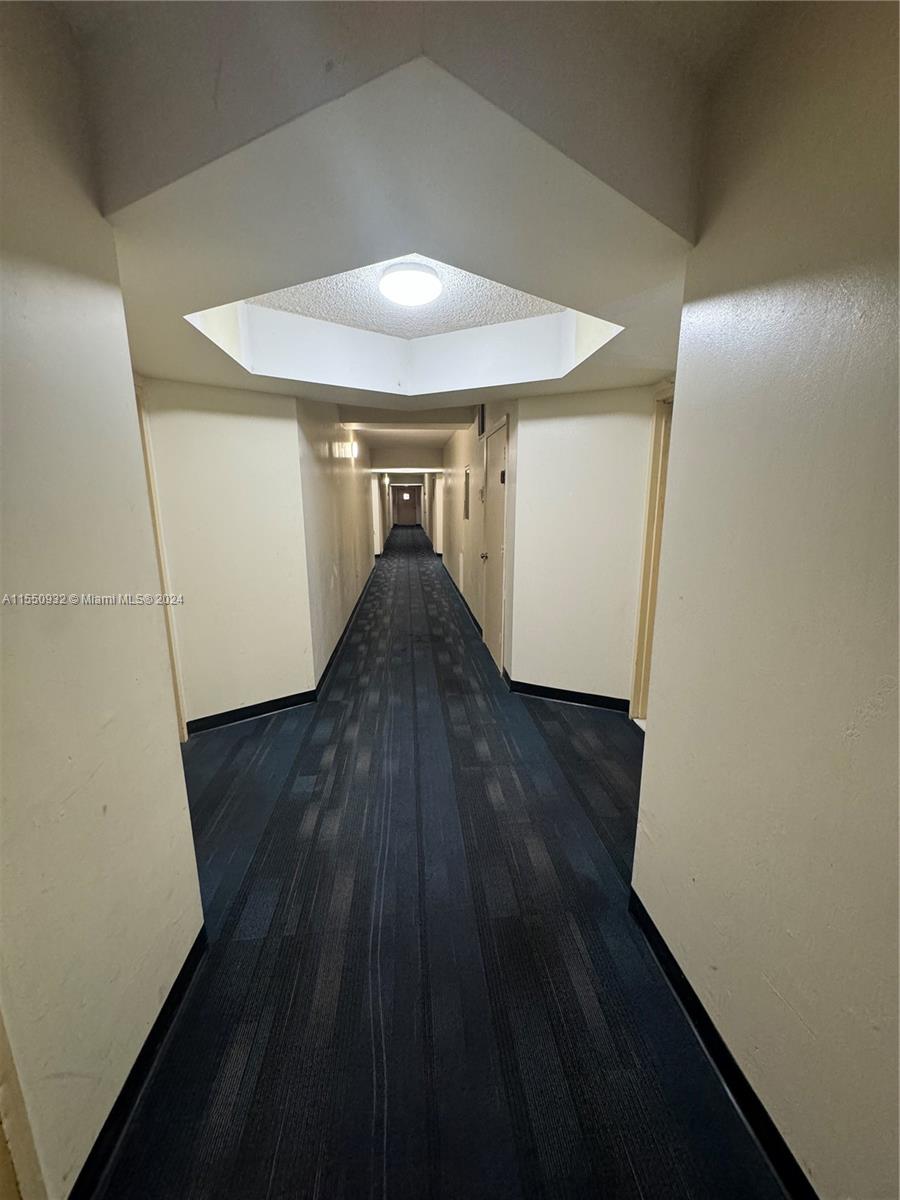 1301 NE Miami Gardens Dr 1515W, Miami, FL 33179, 2 Bedrooms Bedrooms, ,2 BathroomsBathrooms,Residential,For Sale,Miami Gardens Dr,A11550932