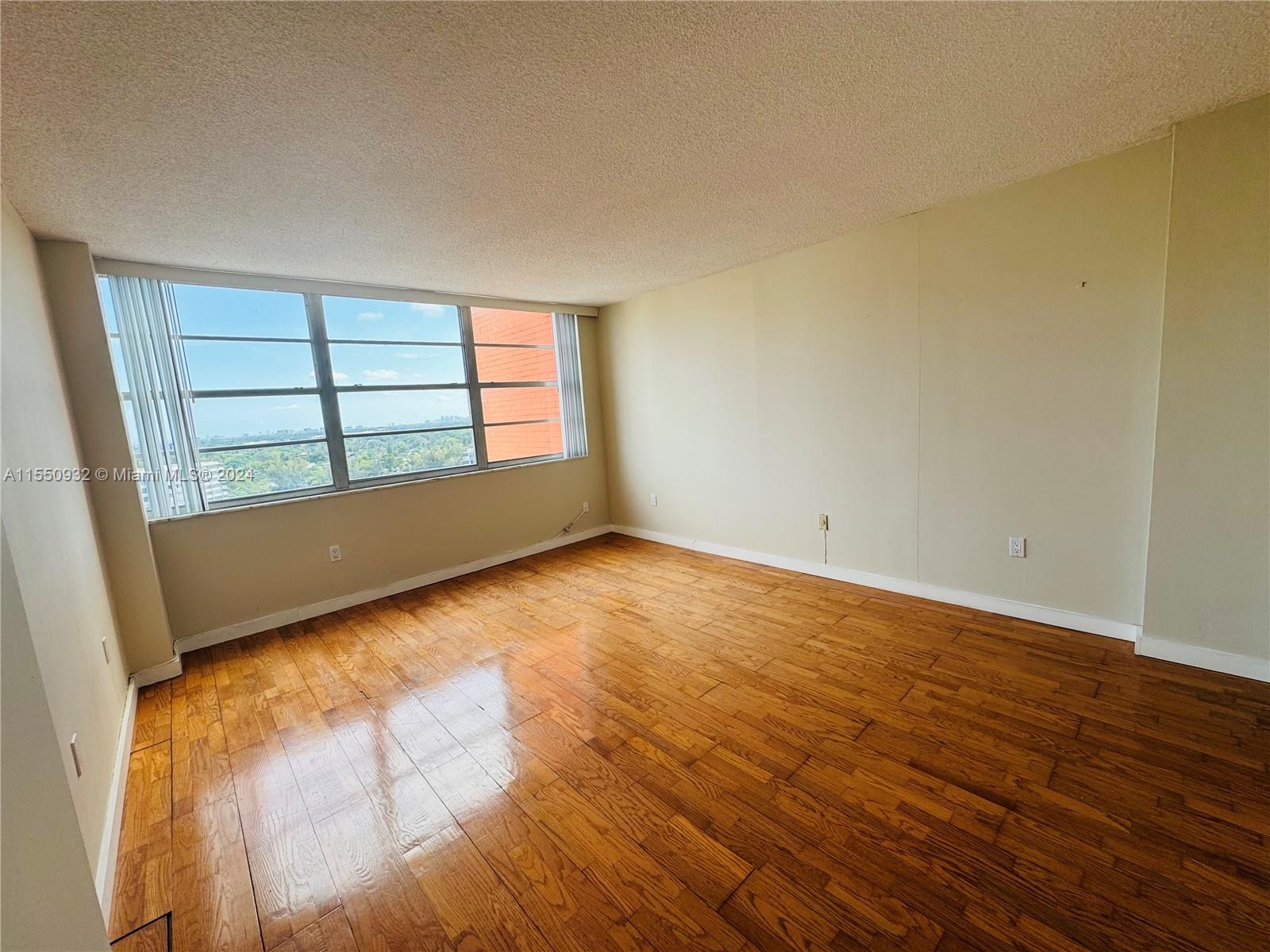 1301 NE Miami Gardens Dr 1515W, Miami, FL 33179, 2 Bedrooms Bedrooms, ,2 BathroomsBathrooms,Residential,For Sale,Miami Gardens Dr,A11550932