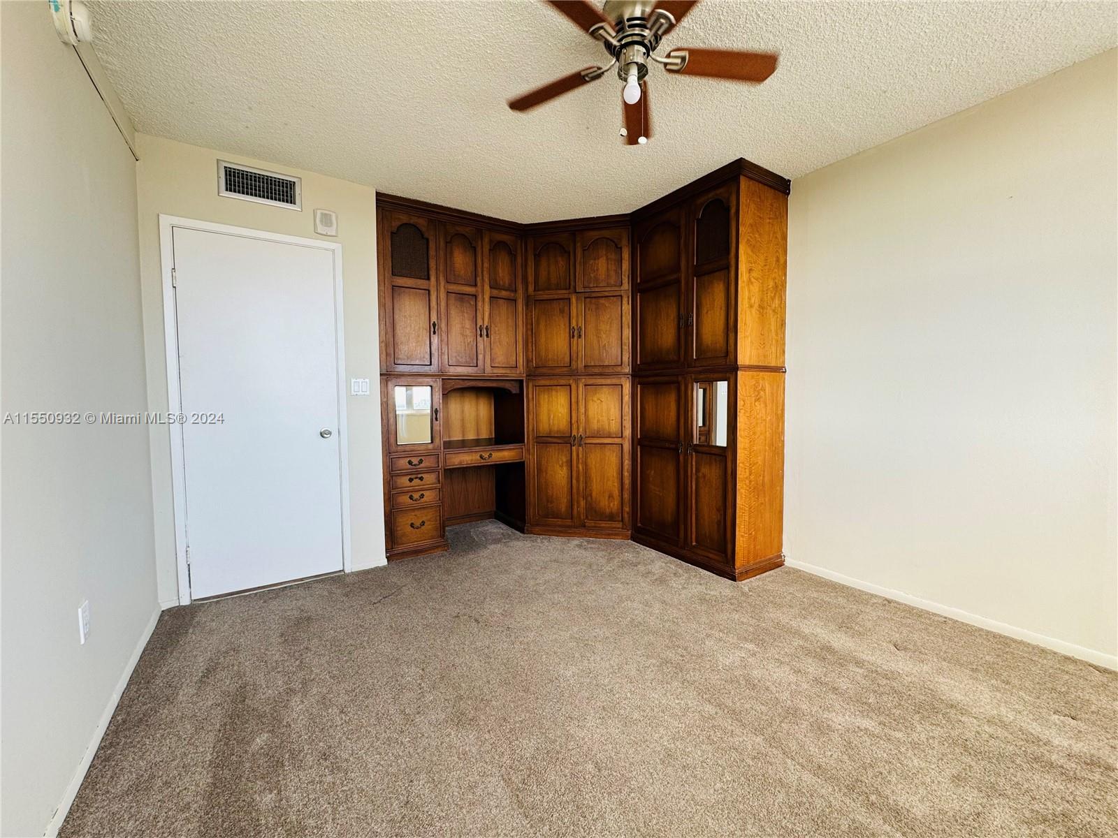 1301 NE Miami Gardens Dr 1515W, Miami, FL 33179, 2 Bedrooms Bedrooms, ,2 BathroomsBathrooms,Residential,For Sale,Miami Gardens Dr,A11550932