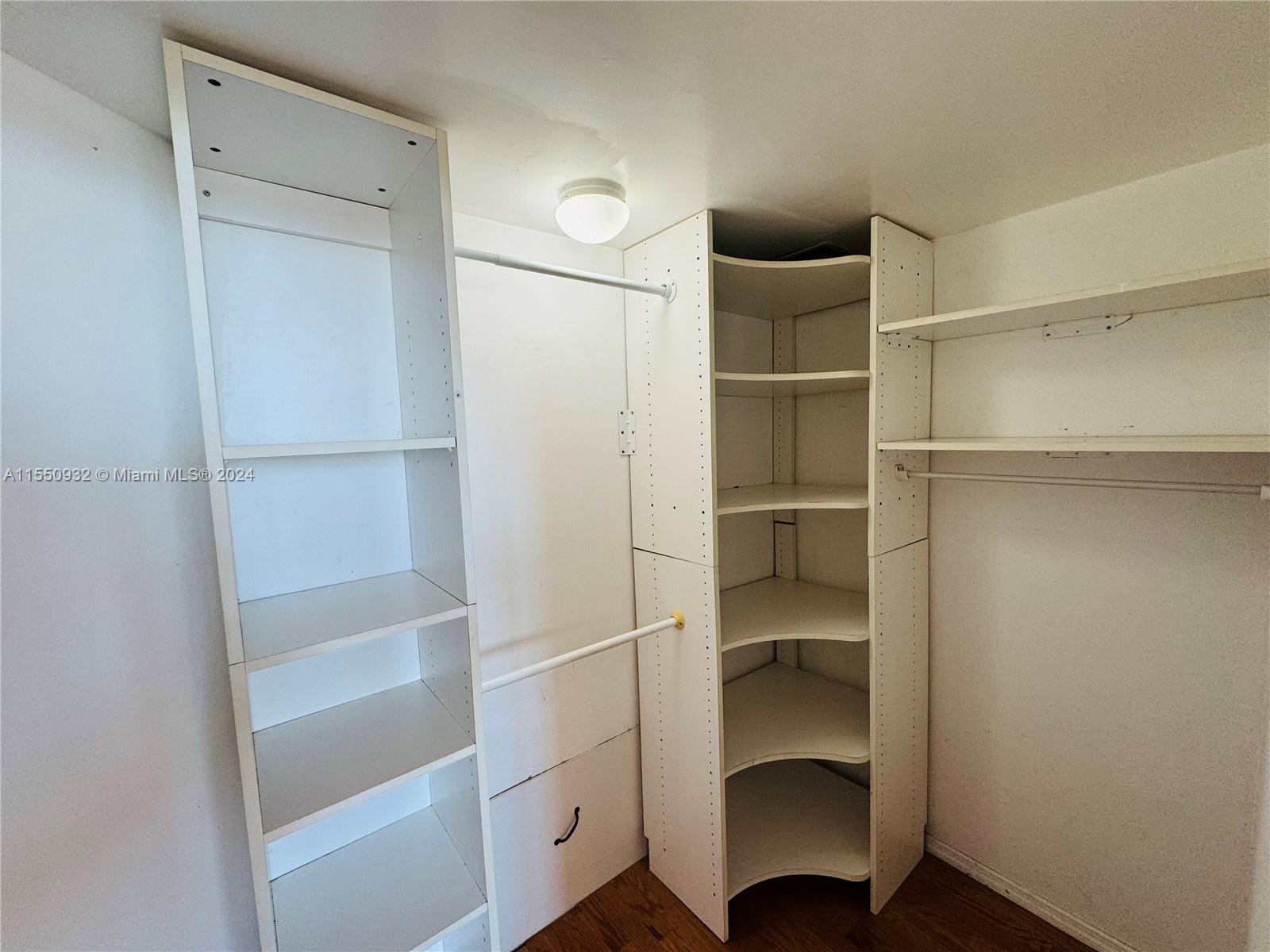 1301 NE Miami Gardens Dr 1515W, Miami, FL 33179, 2 Bedrooms Bedrooms, ,2 BathroomsBathrooms,Residential,For Sale,Miami Gardens Dr,A11550932