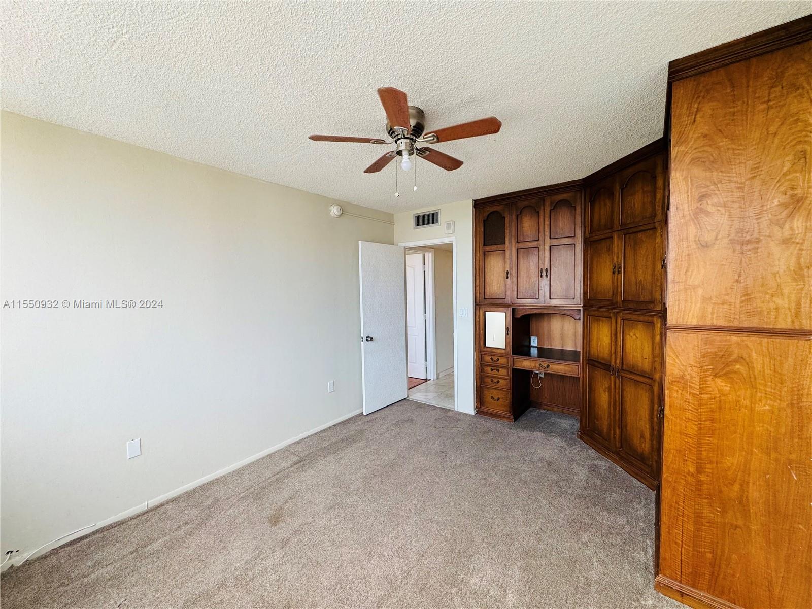 1301 NE Miami Gardens Dr 1515W, Miami, FL 33179, 2 Bedrooms Bedrooms, ,2 BathroomsBathrooms,Residential,For Sale,Miami Gardens Dr,A11550932