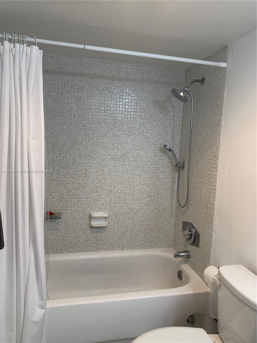 9500 Bay Harbor Dr, Bay Harbor Islands, FL, 33154 United States, 1 Bedroom Bedrooms, ,1 BathroomBathrooms,Residential,For Sale,Bay Harbor Dr,A11551637