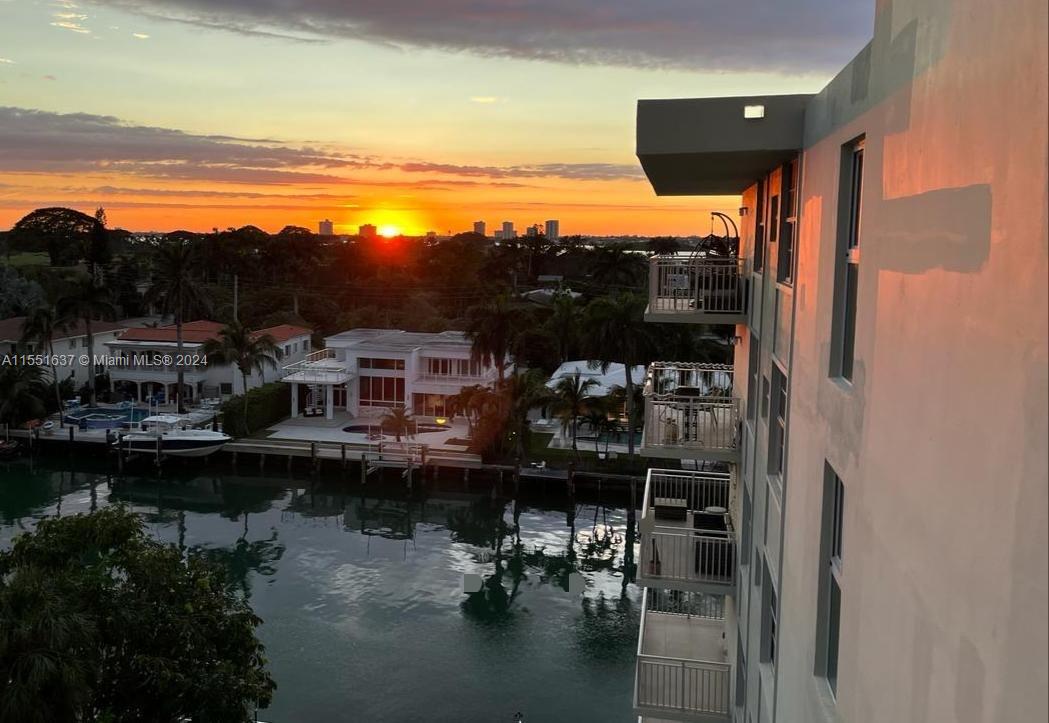 9500 Bay Harbor Dr, Bay Harbor Islands, FL, 33154 United States, 1 Bedroom Bedrooms, ,1 BathroomBathrooms,Residential,For Sale,Bay Harbor Dr,A11551637