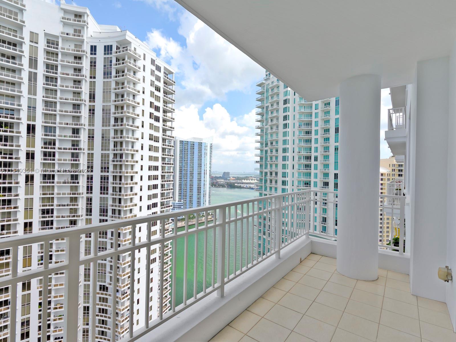 801 Brickell Key Blvd, Miami, FL, 33131 United States, 2 Bedrooms Bedrooms, ,2 BathroomsBathrooms,Residential,For Sale,Brickell Key Blvd,A11549351