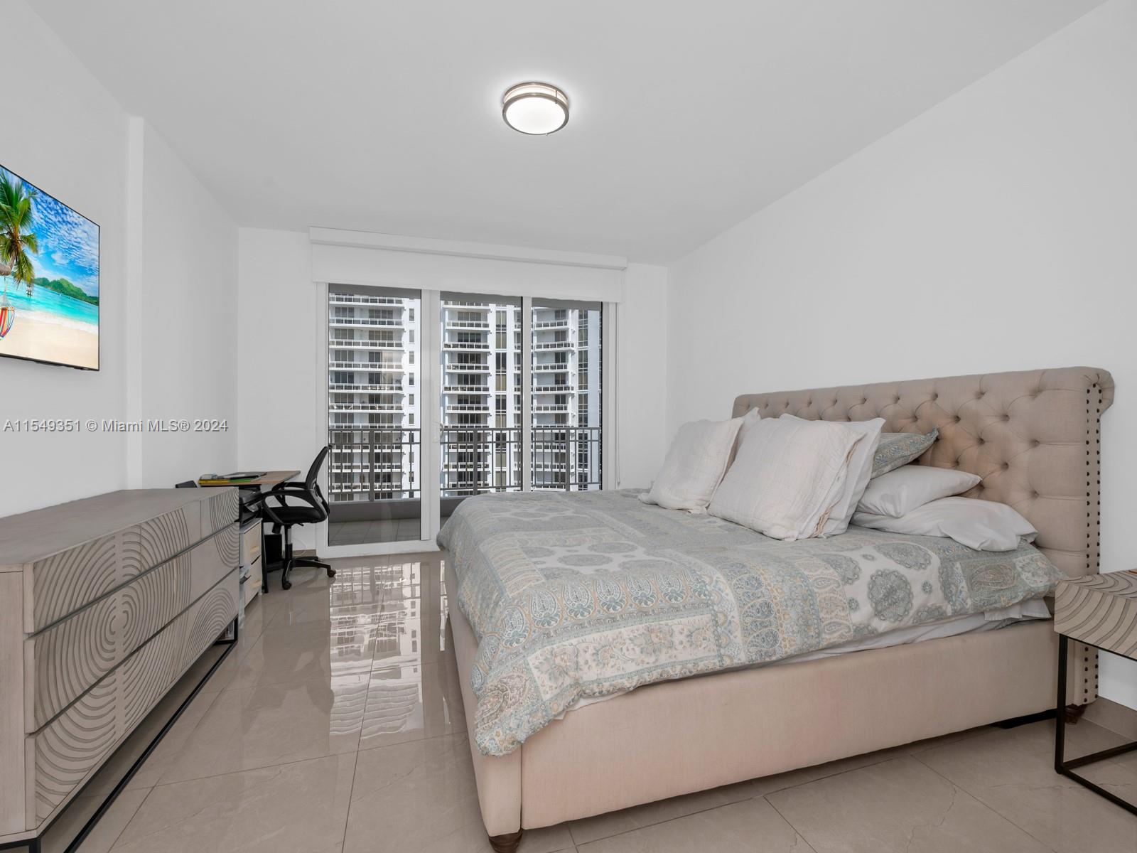 801 Brickell Key Blvd, Miami, FL, 33131 United States, 2 Bedrooms Bedrooms, ,2 BathroomsBathrooms,Residential,For Sale,Brickell Key Blvd,A11549351