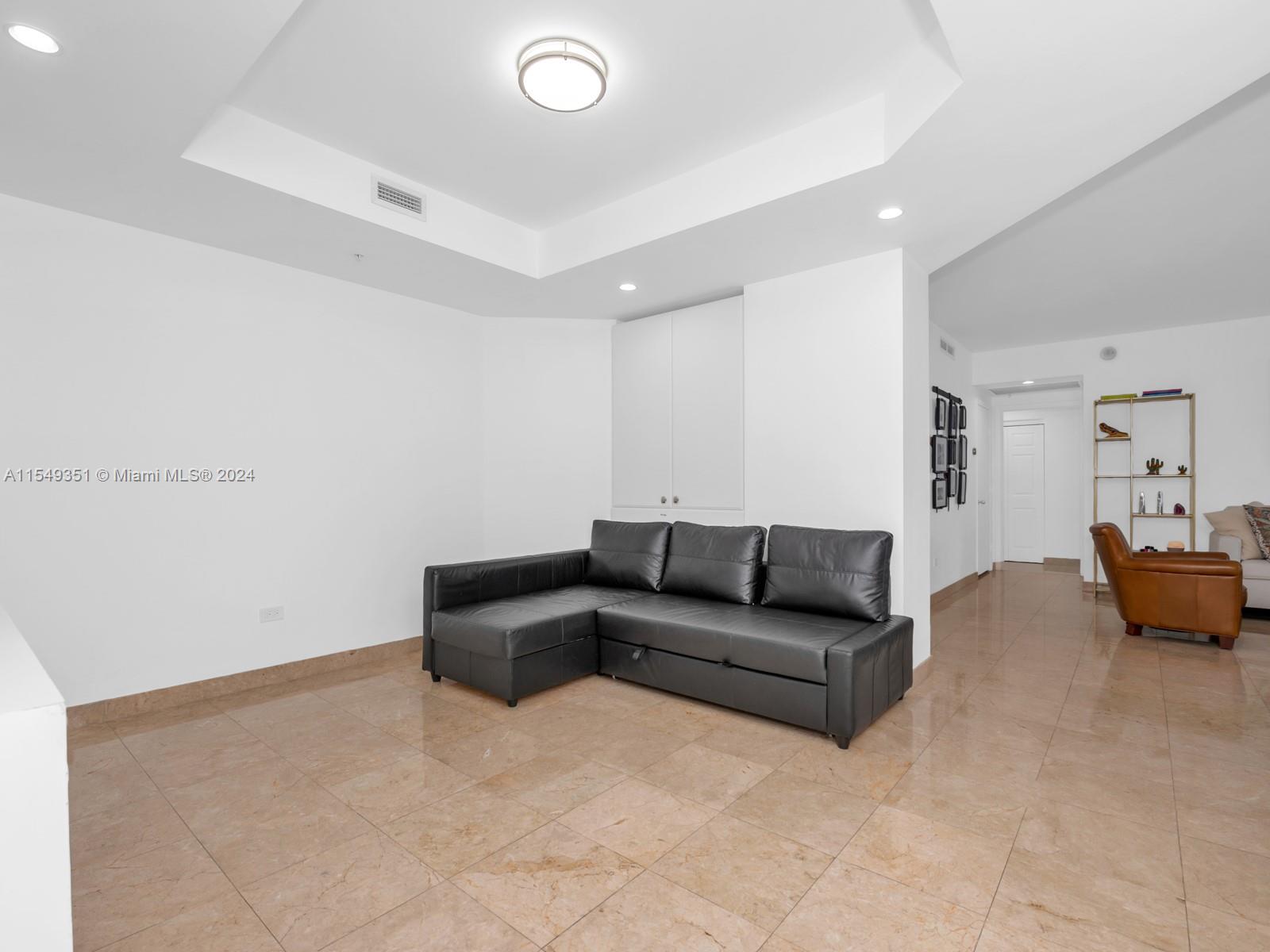 801 Brickell Key Blvd, Miami, FL, 33131 United States, 2 Bedrooms Bedrooms, ,2 BathroomsBathrooms,Residential,For Sale,Brickell Key Blvd,A11549351