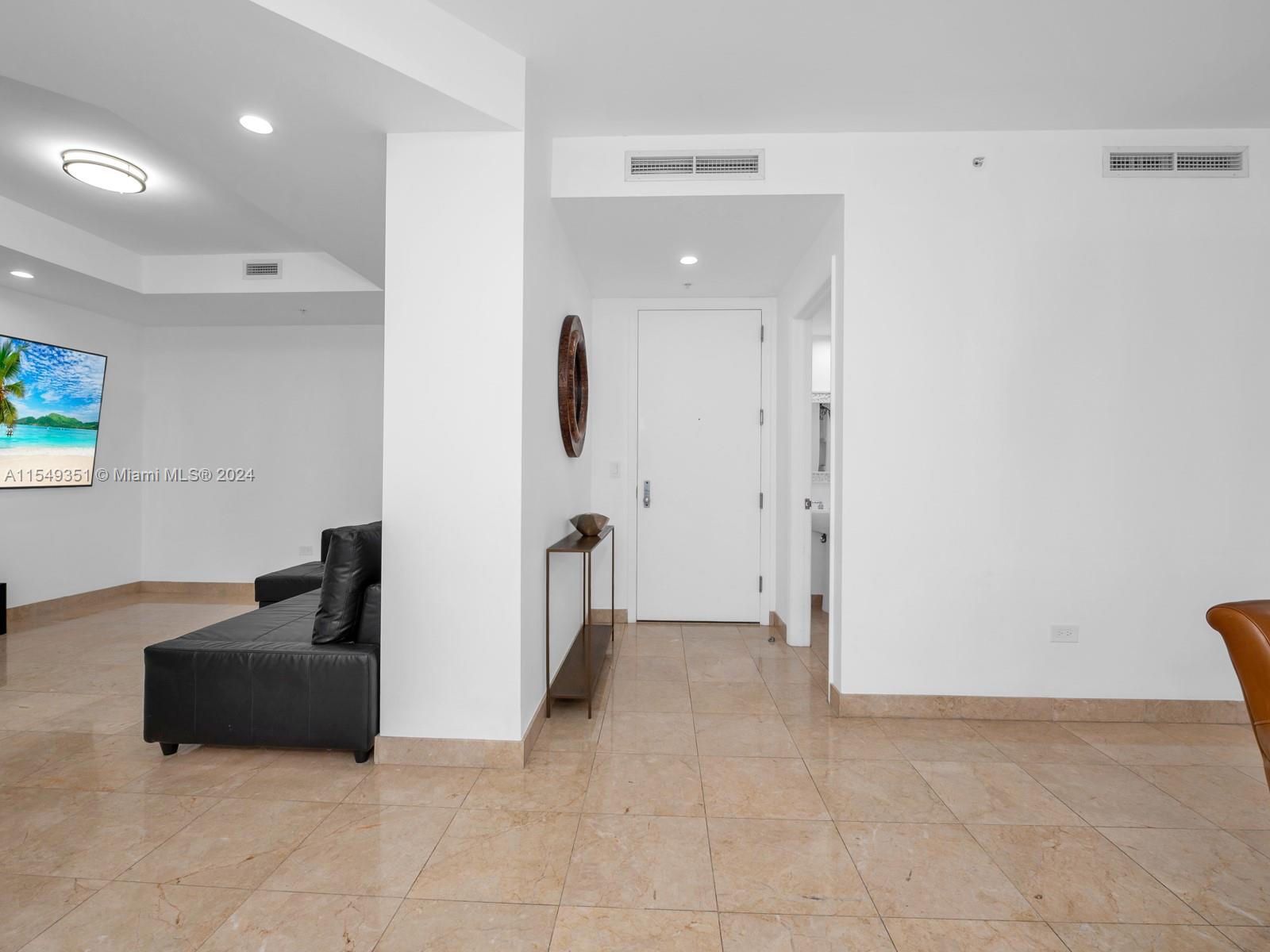 801 Brickell Key Blvd, Miami, FL, 33131 United States, 2 Bedrooms Bedrooms, ,2 BathroomsBathrooms,Residential,For Sale,Brickell Key Blvd,A11549351