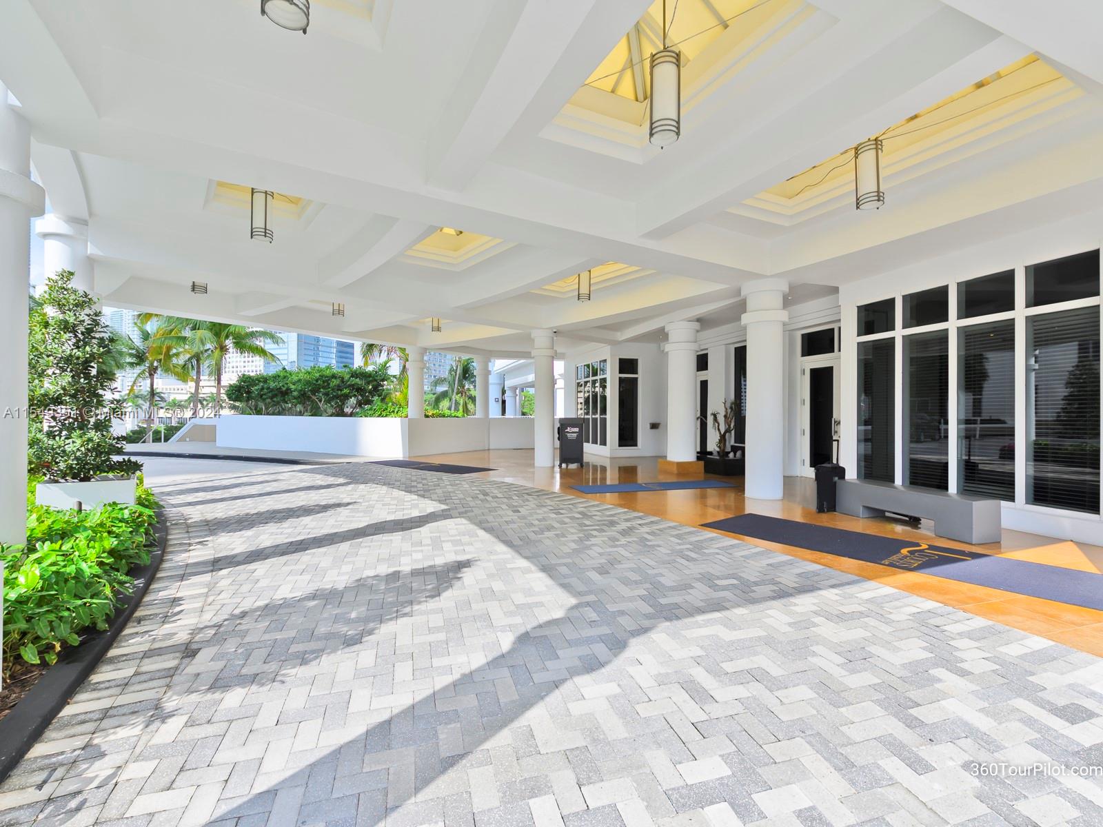 801 Brickell Key Blvd, Miami, FL, 33131 United States, 2 Bedrooms Bedrooms, ,2 BathroomsBathrooms,Residential,For Sale,Brickell Key Blvd,A11549351