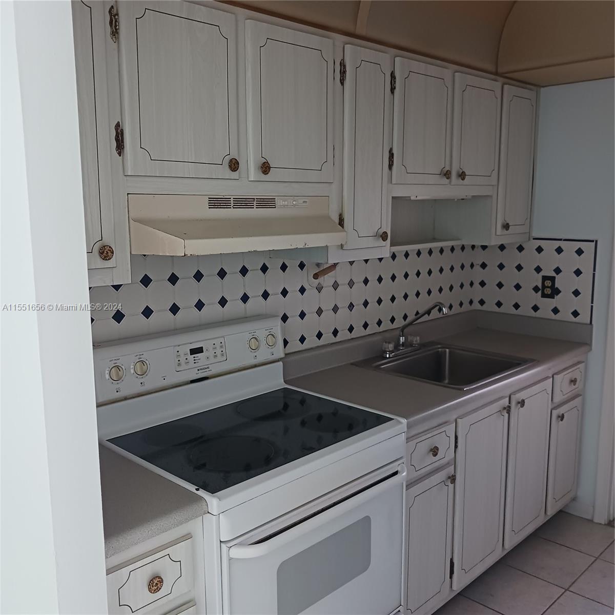215 Main Blvd, Boynton Beach, FL, 33435 United States, 2 Bedrooms Bedrooms, ,2 BathroomsBathrooms,Residential,For Sale,Main Blvd,A11551656