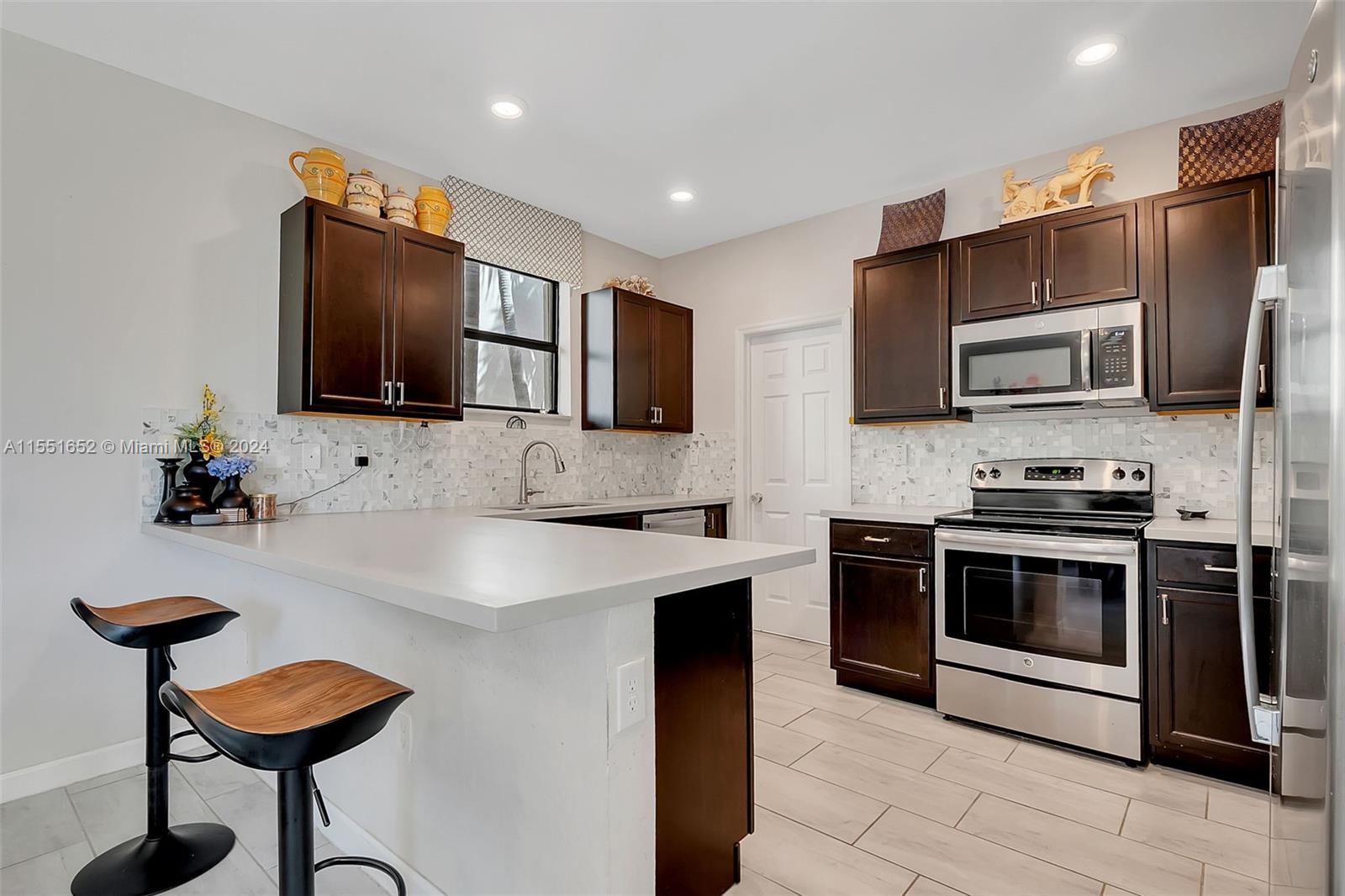 Homestead, FL, 33033 United States, 5 Bedrooms Bedrooms, ,2 BathroomsBathrooms,Residential,For Sale,A11551652