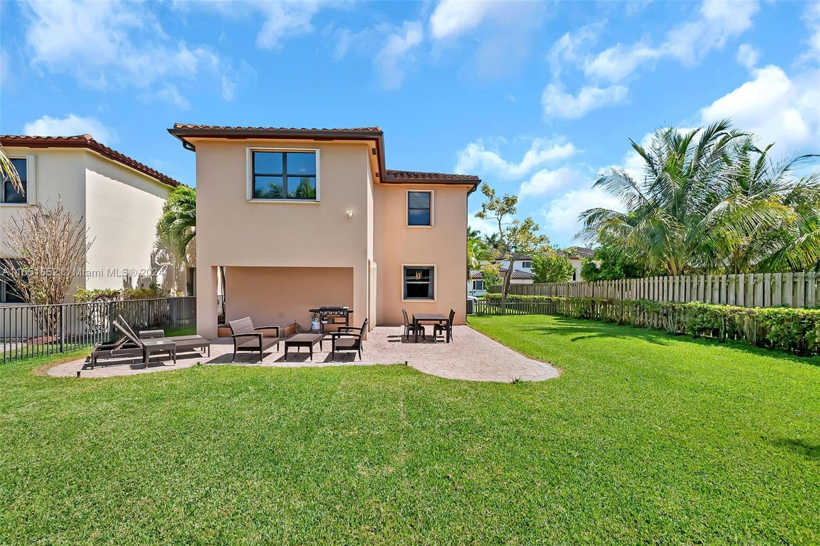Homestead, FL, 33033 United States, 5 Bedrooms Bedrooms, ,2 BathroomsBathrooms,Residential,For Sale,A11551652