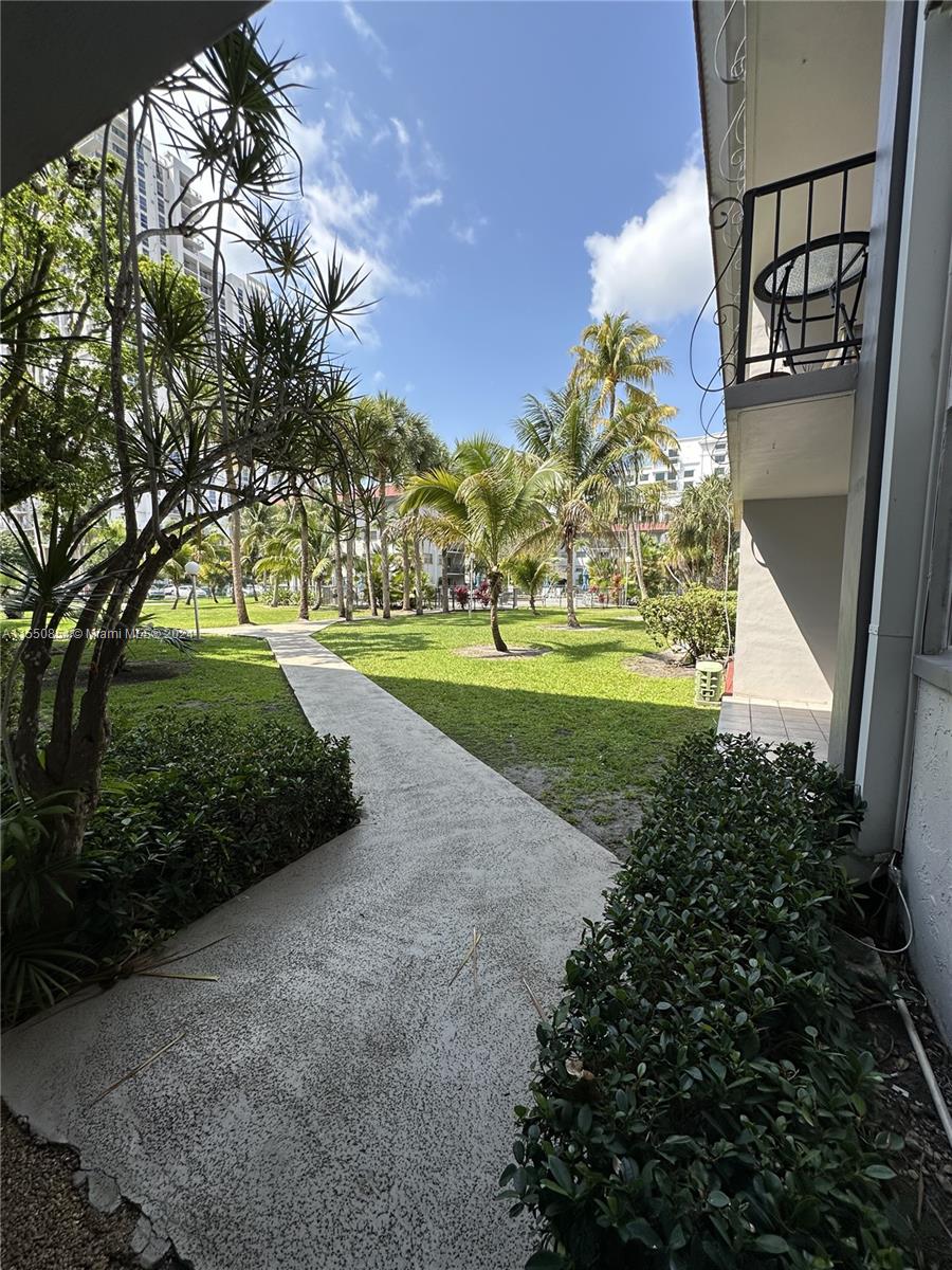 8107 72nd Ave, Miami, FL, 33143 United States, 1 Bedroom Bedrooms, ,1 BathroomBathrooms,Residential,For Sale,72nd Ave,A11550854