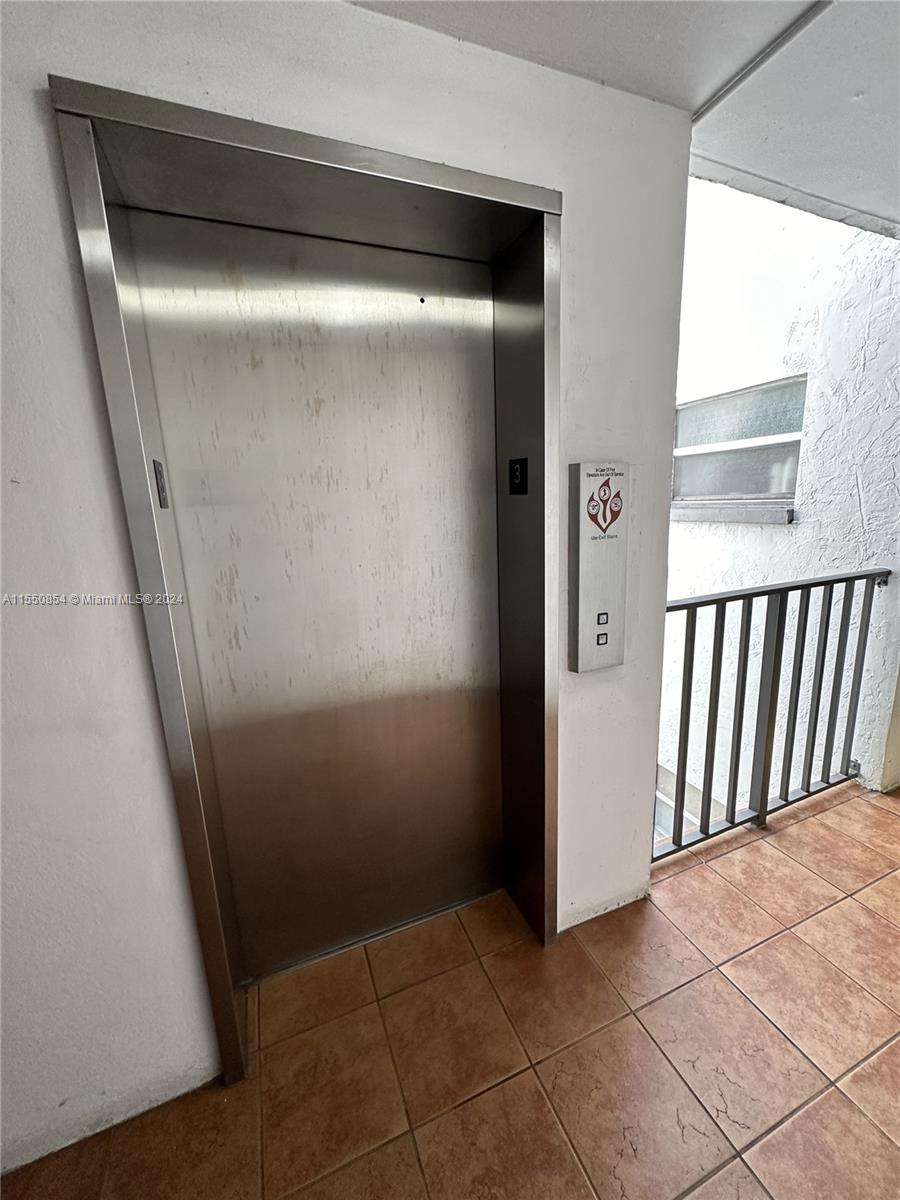 8107 72nd Ave, Miami, FL, 33143 United States, 1 Bedroom Bedrooms, ,1 BathroomBathrooms,Residential,For Sale,72nd Ave,A11550854