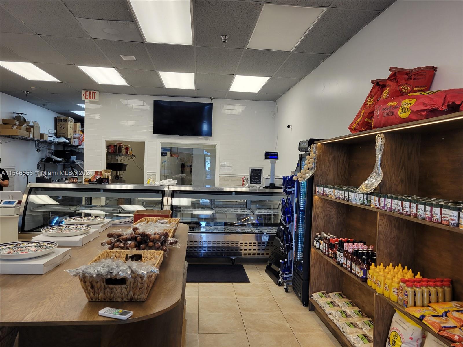 948 W Hallandale Beach Blvd, Hallandale Beach, Florida 33009, ,Businessopportunity,For Sale,948 W Hallandale Beach Blvd,A11546556