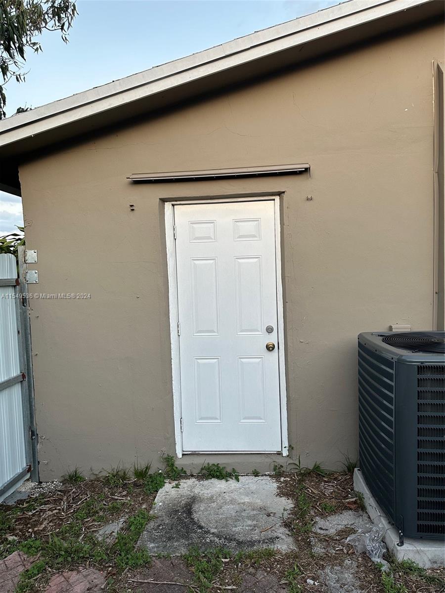 4960 16th Ct, Lauderhill, FL, 33313 United States, 4 Bedrooms Bedrooms, ,2 BathroomsBathrooms,Residential,For Sale,16th Ct,A11549536