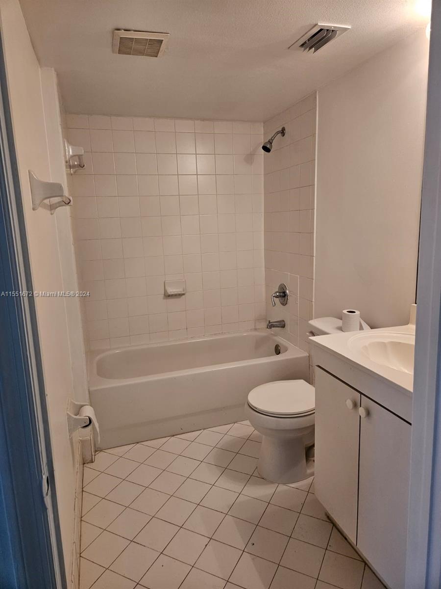 1270 31st Ct, Homestead, FL, 33035 United States, 2 Bedrooms Bedrooms, ,2 BathroomsBathrooms,Residential,For Sale,31st Ct,A11551672
