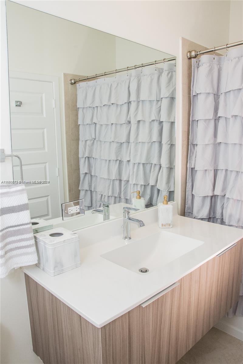 7819 NW 104th Ave 32, Doral, Florida 33178, 2 Bedrooms Bedrooms, ,2 BathroomsBathrooms,Residentiallease,For Rent,7819 NW 104th Ave 32,A11551673