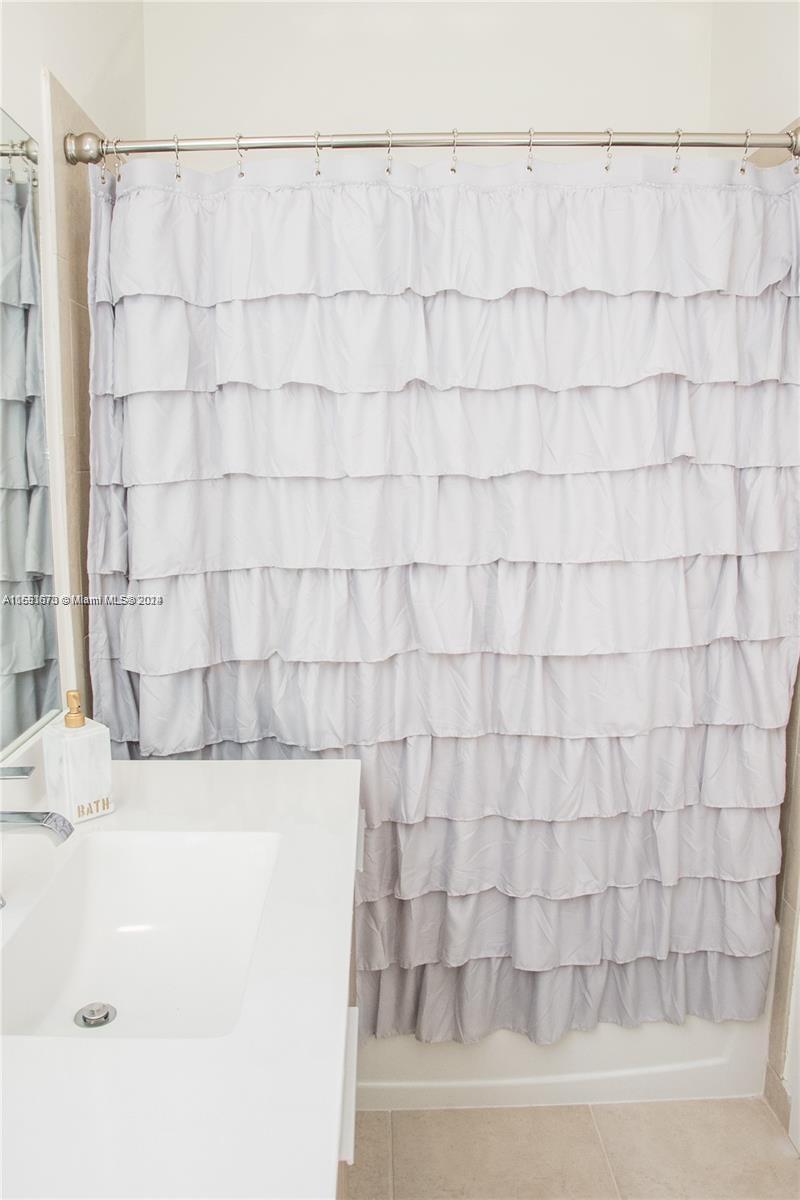 7819 NW 104th Ave 32, Doral, Florida 33178, 2 Bedrooms Bedrooms, ,2 BathroomsBathrooms,Residentiallease,For Rent,7819 NW 104th Ave 32,A11551673