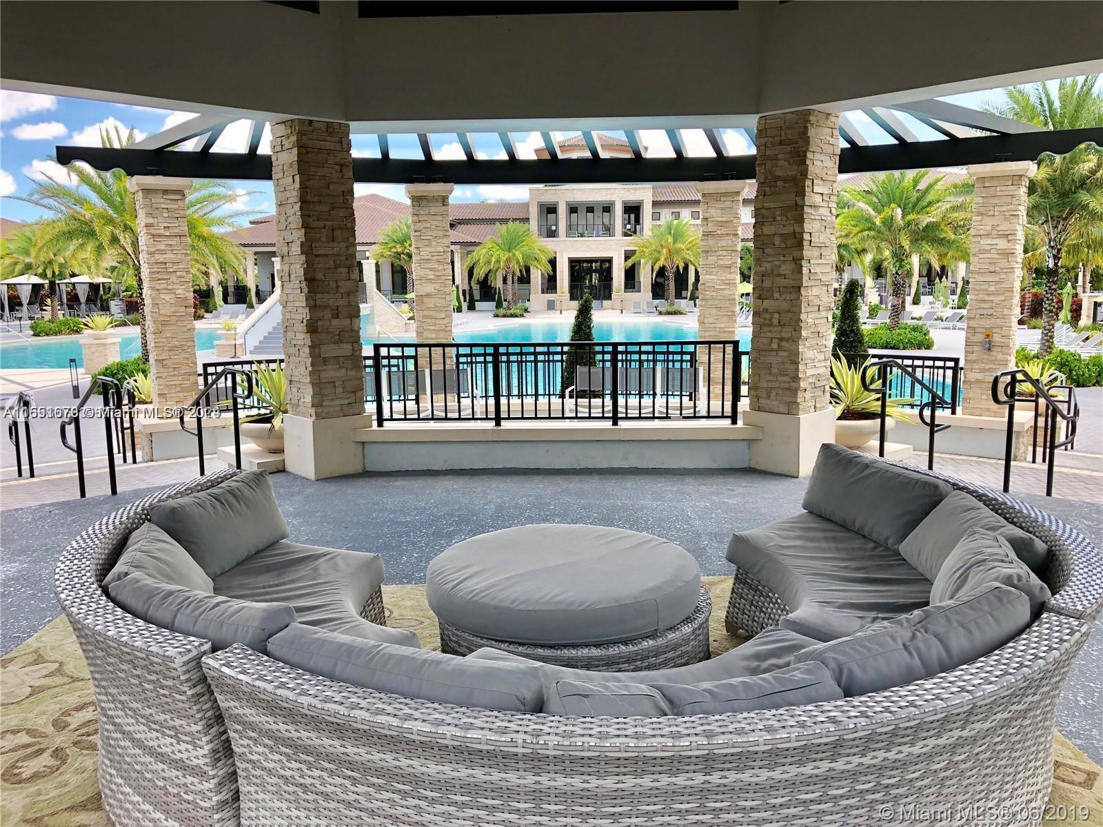 7819 NW 104th Ave 32, Doral, Florida 33178, 2 Bedrooms Bedrooms, ,2 BathroomsBathrooms,Residentiallease,For Rent,7819 NW 104th Ave 32,A11551673