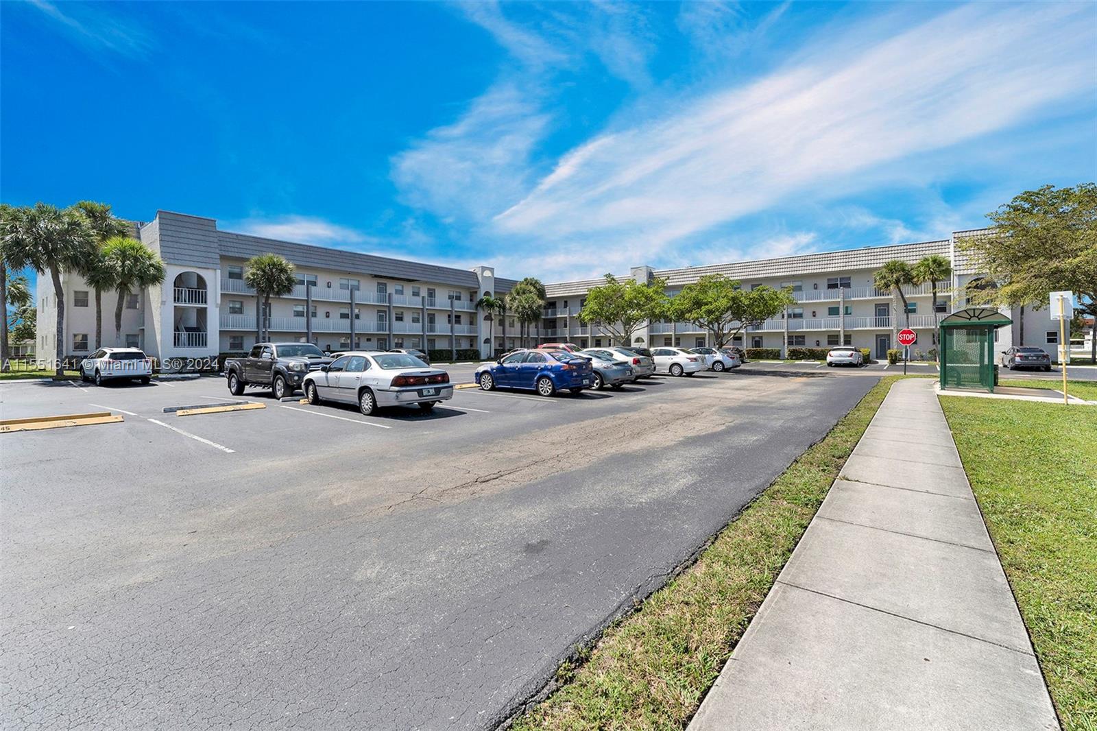 8515 Sunrise Lakes Blvd, Sunrise, FL, 33322 United States, 1 Bedroom Bedrooms, ,1 BathroomBathrooms,Residential,For Sale,Sunrise Lakes Blvd,A11551641