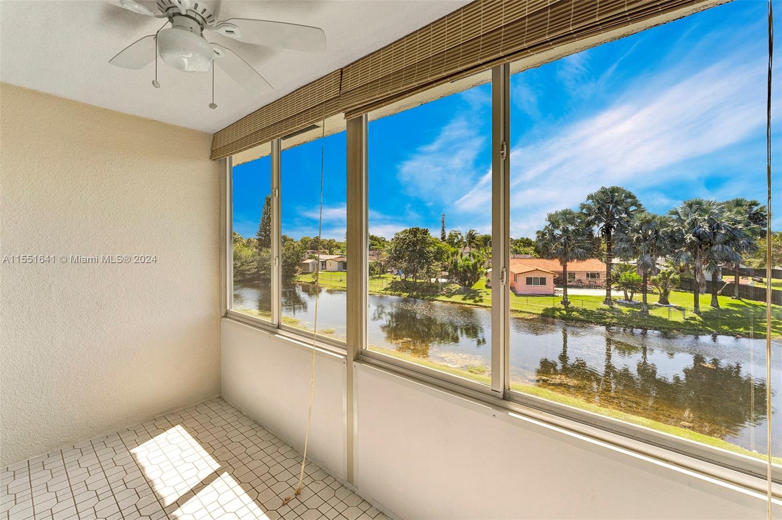 8515 Sunrise Lakes Blvd, Sunrise, FL, 33322 United States, 1 Bedroom Bedrooms, ,1 BathroomBathrooms,Residential,For Sale,Sunrise Lakes Blvd,A11551641