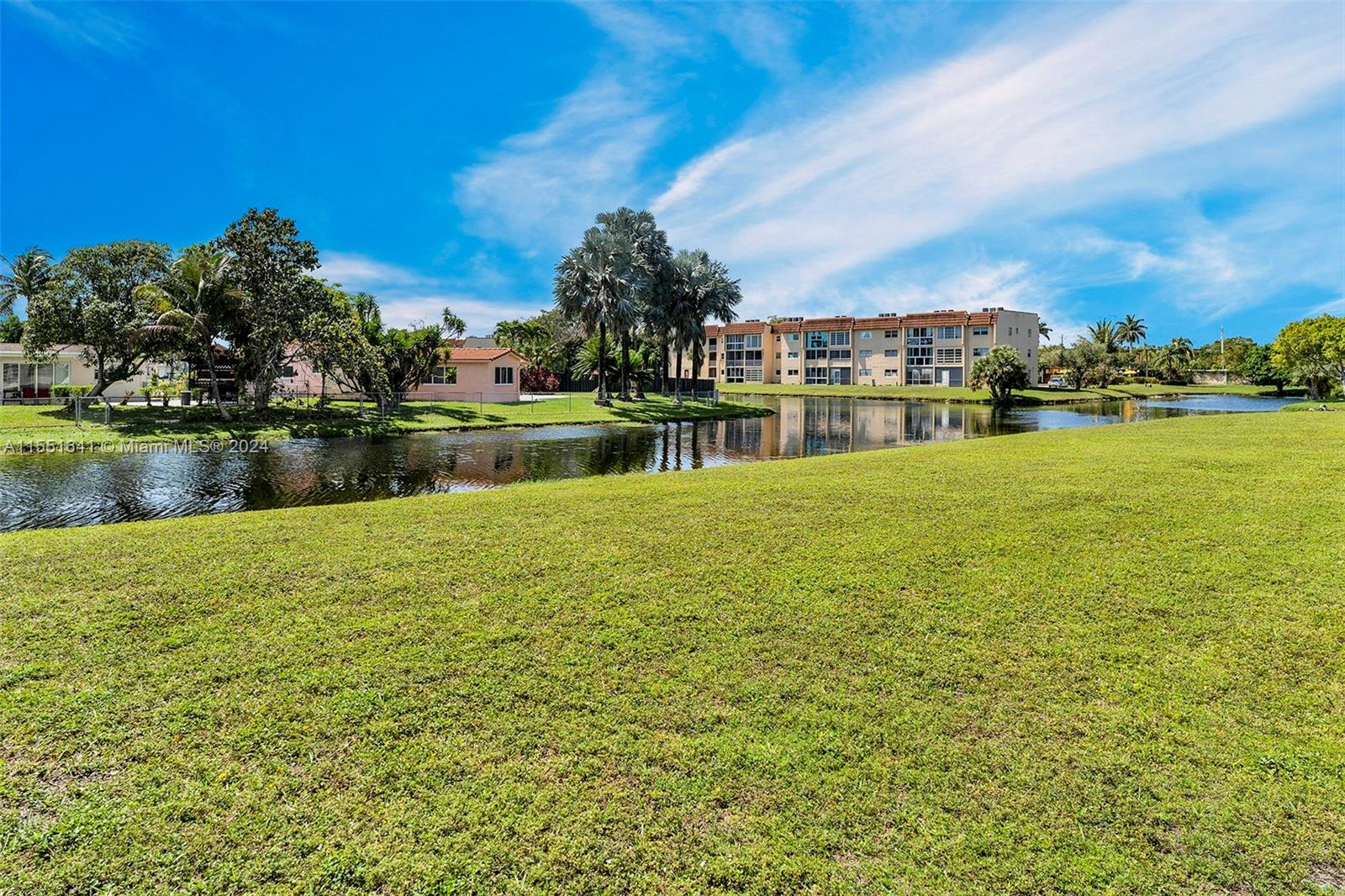 8515 Sunrise Lakes Blvd, Sunrise, FL, 33322 United States, 1 Bedroom Bedrooms, ,1 BathroomBathrooms,Residential,For Sale,Sunrise Lakes Blvd,A11551641