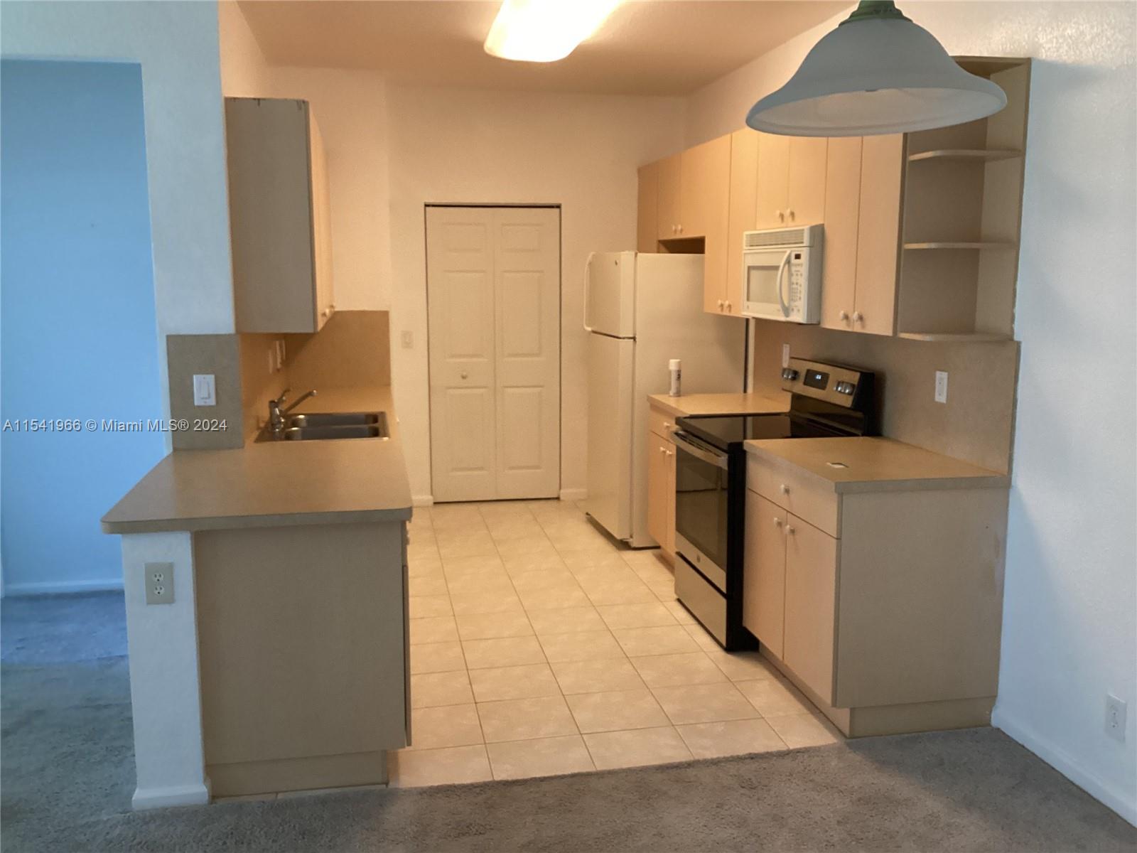 3569 Forest Hill Blvd, Palm Springs, FL, 33406 United States, 2 Bedrooms Bedrooms, ,2 BathroomsBathrooms,Residential,For Sale,Forest Hill Blvd,A11541966