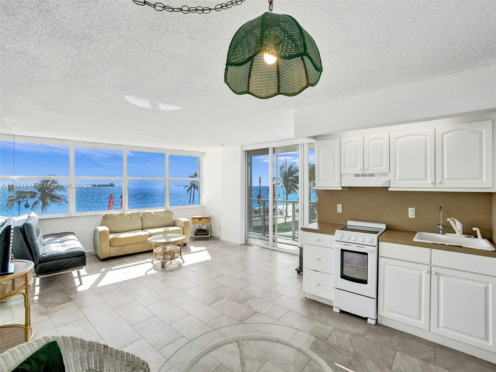 209 N Fort Lauderdale Beach Blvd 2E, Fort Lauderdale, Florida 33304, 1 Bedroom Bedrooms, ,2 BathroomsBathrooms,Residential,For Sale,209 N Fort Lauderdale Beach Blvd 2E,A11551647