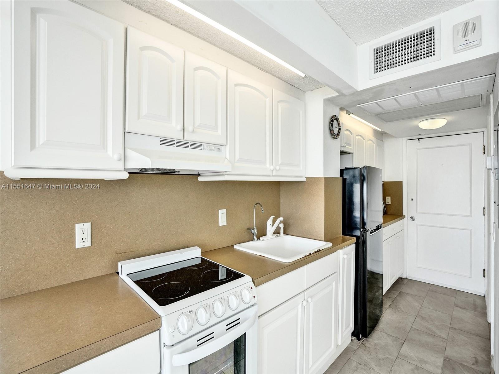 209 N Fort Lauderdale Beach Blvd 2E, Fort Lauderdale, Florida 33304, 1 Bedroom Bedrooms, ,2 BathroomsBathrooms,Residential,For Sale,209 N Fort Lauderdale Beach Blvd 2E,A11551647