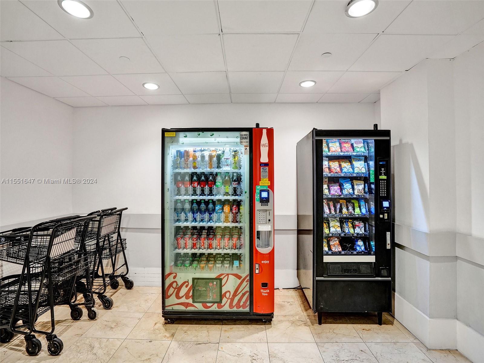 209 N Fort Lauderdale Beach Blvd 2E, Fort Lauderdale, Florida 33304, 1 Bedroom Bedrooms, ,2 BathroomsBathrooms,Residential,For Sale,209 N Fort Lauderdale Beach Blvd 2E,A11551647