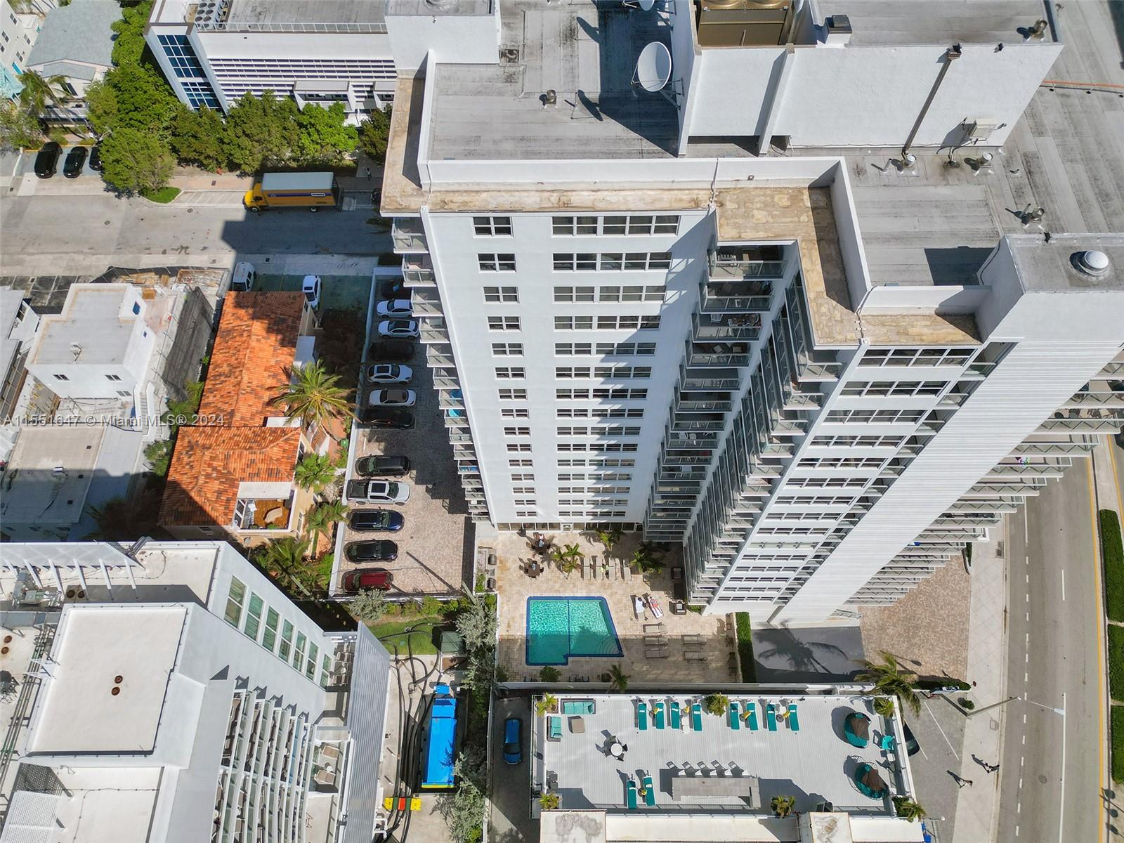 209 N Fort Lauderdale Beach Blvd 2E, Fort Lauderdale, Florida 33304, 1 Bedroom Bedrooms, ,2 BathroomsBathrooms,Residential,For Sale,209 N Fort Lauderdale Beach Blvd 2E,A11551647