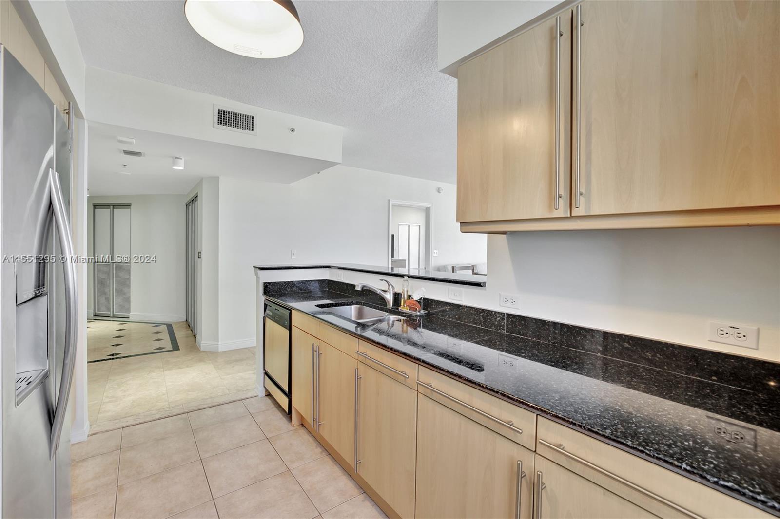 2080 S OCEAN DR 1102, Hallandale Beach, Florida 33009, 2 Bedrooms Bedrooms, ,2 BathroomsBathrooms,Residentiallease,For Rent,2080 S OCEAN DR 1102,A11551295