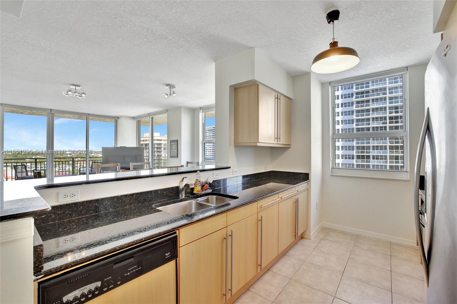 2080 S OCEAN DR 1102, Hallandale Beach, Florida 33009, 2 Bedrooms Bedrooms, ,2 BathroomsBathrooms,Residentiallease,For Rent,2080 S OCEAN DR 1102,A11551295