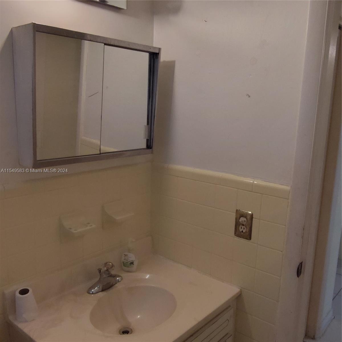 2971 166th St, Miami Gardens, FL, 33054 United States, 3 Bedrooms Bedrooms, ,2 BathroomsBathrooms,Residential,For Sale,166th St,A11549583