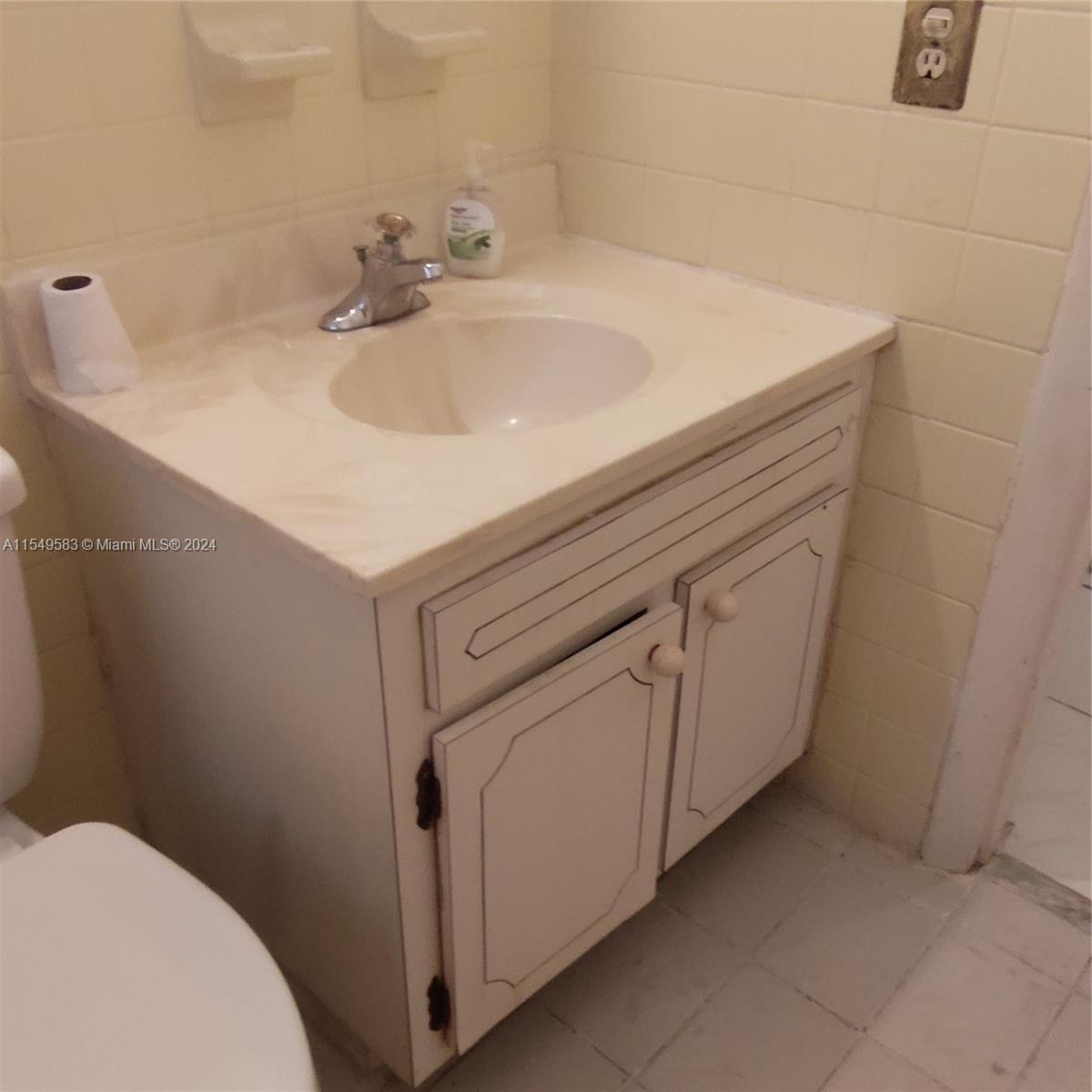 2971 166th St, Miami Gardens, FL, 33054 United States, 3 Bedrooms Bedrooms, ,2 BathroomsBathrooms,Residential,For Sale,166th St,A11549583