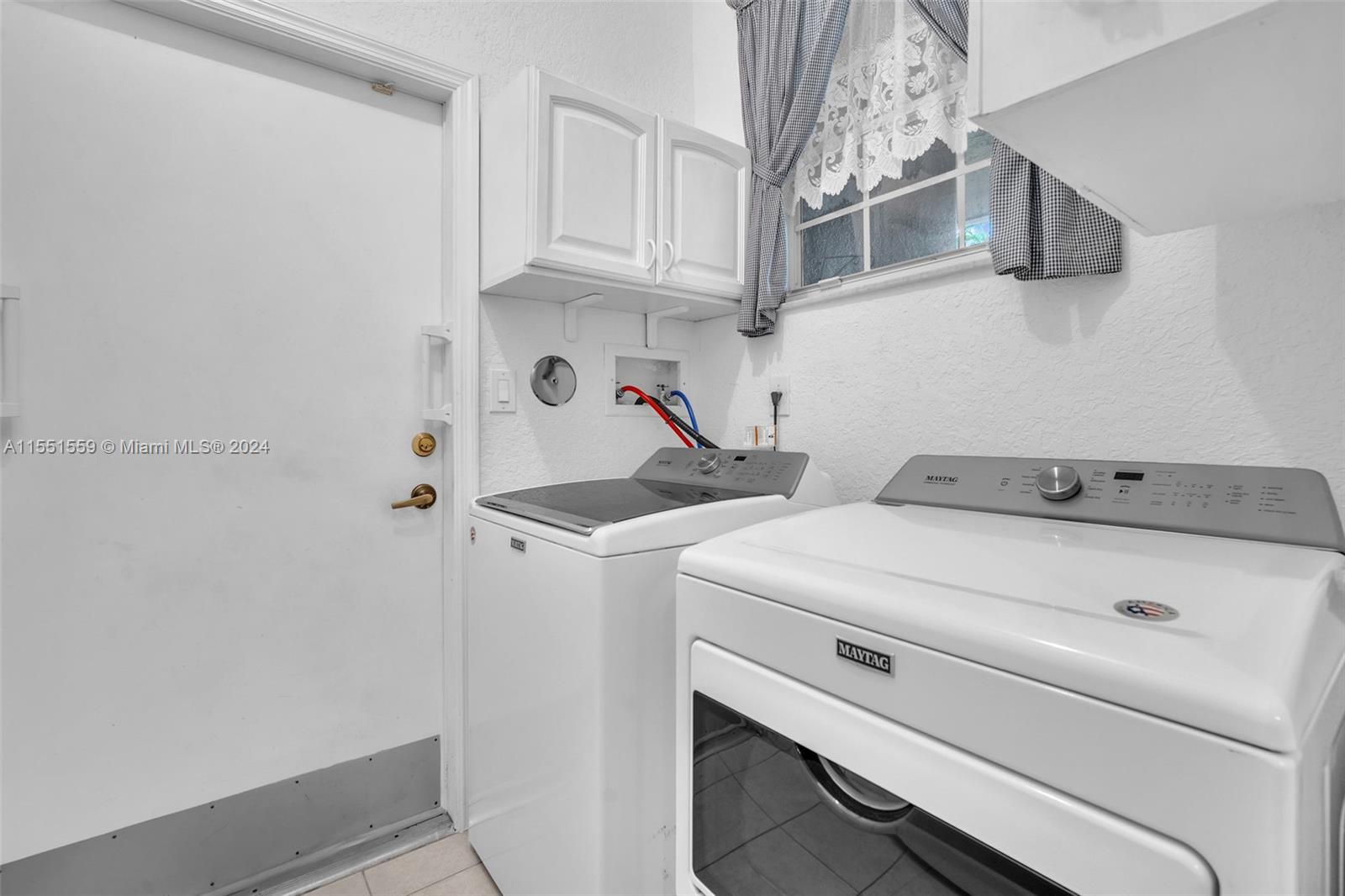 7700 Aragon Blvd Unit 1, Sunrise, FL, 33322 United States, 3 Bedrooms Bedrooms, ,2 BathroomsBathrooms,Residential,For Sale,Aragon Blvd Unit 1,A11551559