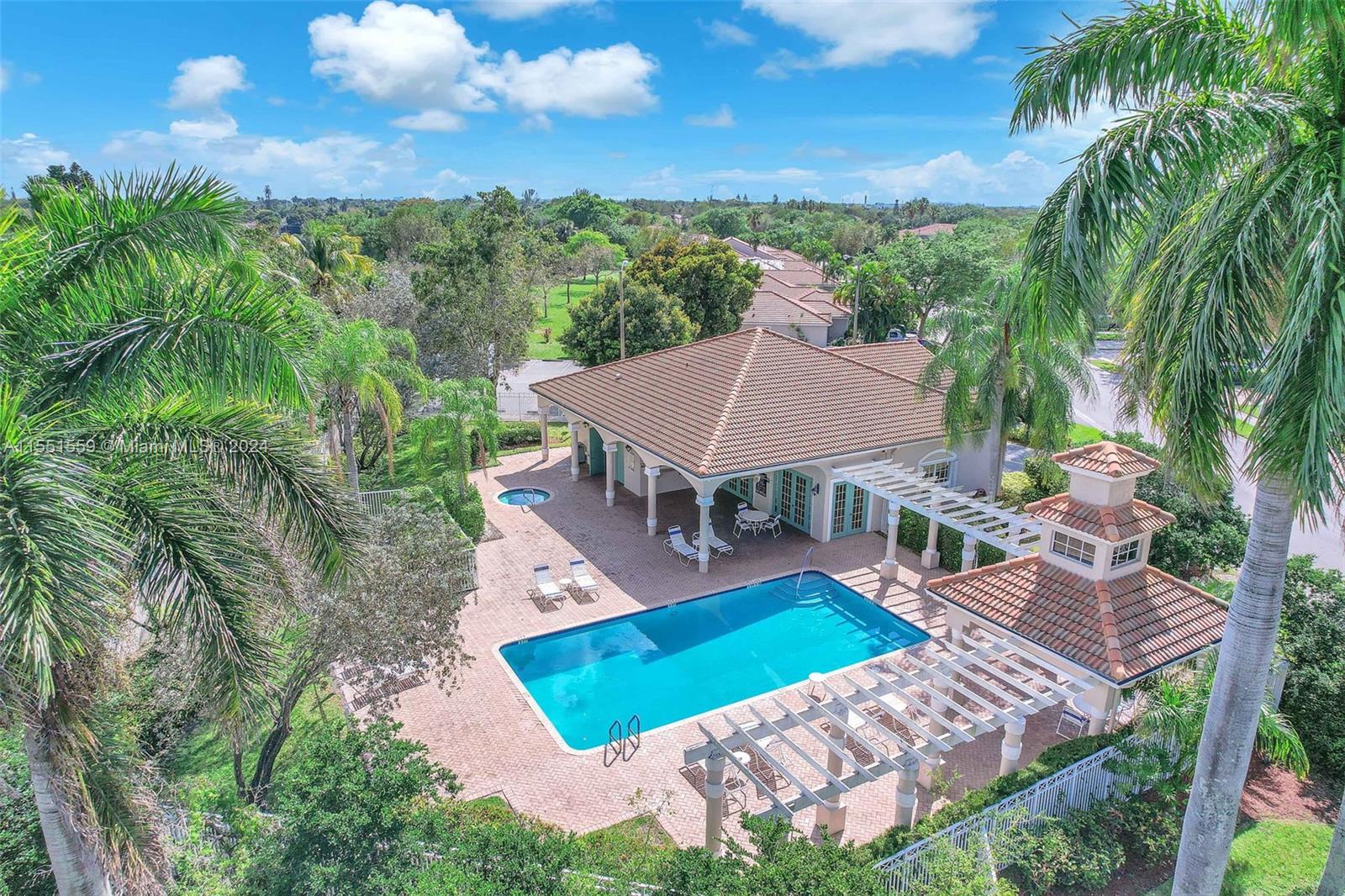 7700 Aragon Blvd Unit 1, Sunrise, FL, 33322 United States, 3 Bedrooms Bedrooms, ,2 BathroomsBathrooms,Residential,For Sale,Aragon Blvd Unit 1,A11551559