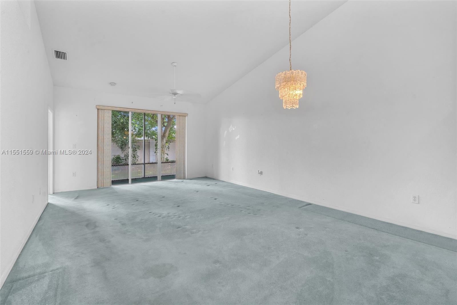 7700 Aragon Blvd Unit 1, Sunrise, FL, 33322 United States, 3 Bedrooms Bedrooms, ,2 BathroomsBathrooms,Residential,For Sale,Aragon Blvd Unit 1,A11551559