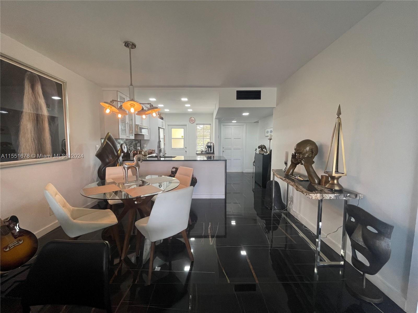 2751 Palm Aire Dr, Pompano Beach, FL, 33069 United States, 1 Bedroom Bedrooms, ,1 BathroomBathrooms,Residential,For Sale,Palm Aire Dr,A11551678